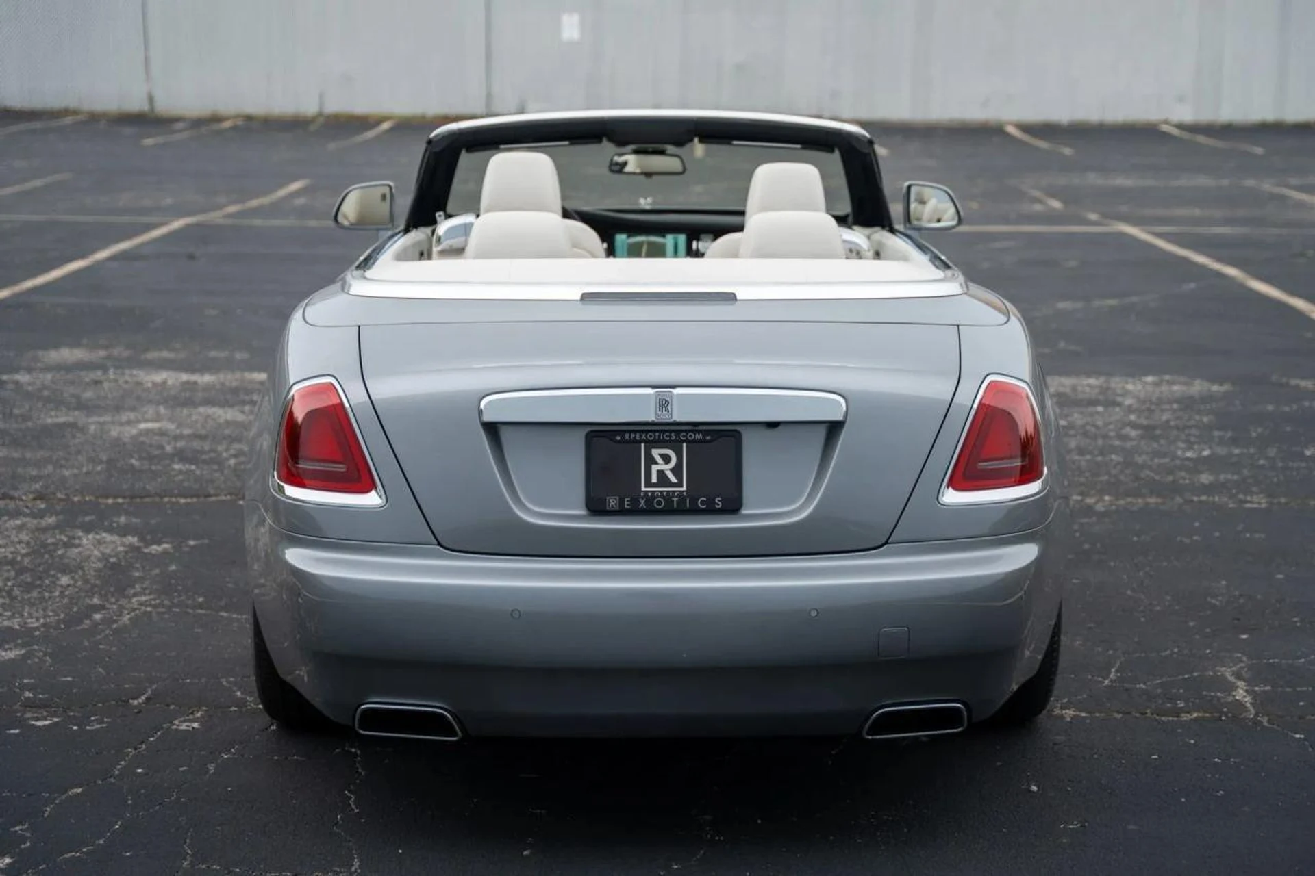 mph010_113858476_c9d8293a861a1a4e70f932d9a7eef6d2_726e85b833