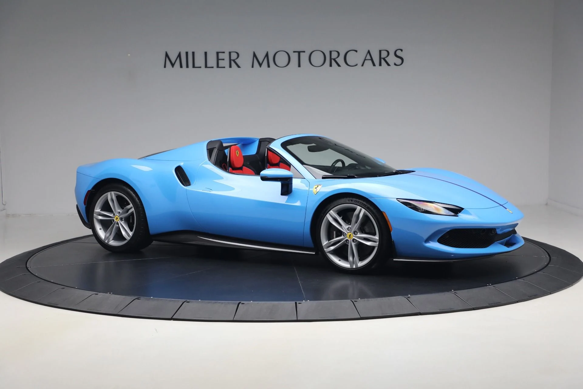 mph010_1146855138_Used_2025_Ferrari_296_GTS_1784838134_bfb77dc586