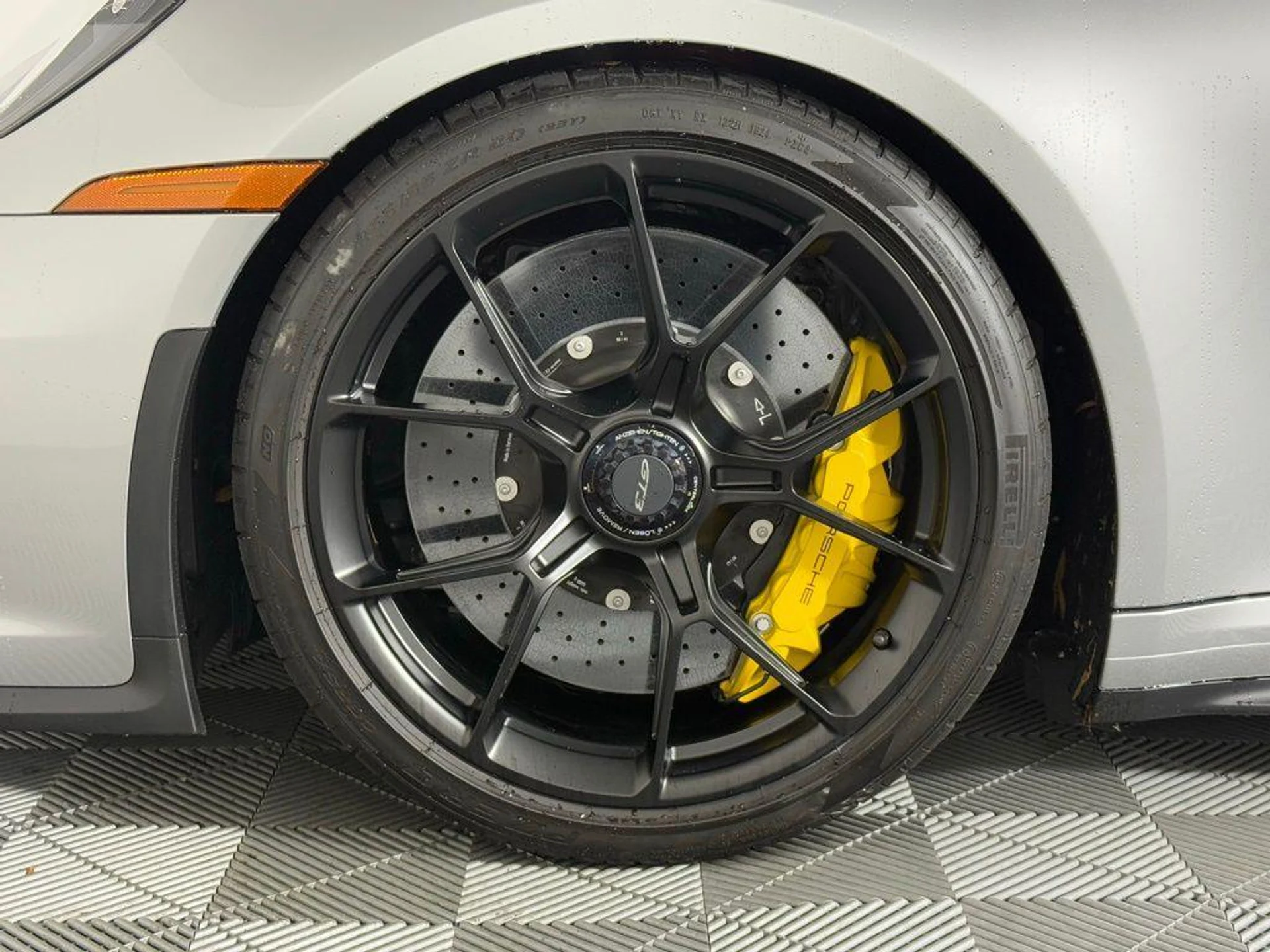 mph010_1149328116_CN_9_A_Np_P8_D_CZ_Jvf05f_D2v4a_Wks_2c5f62f58c