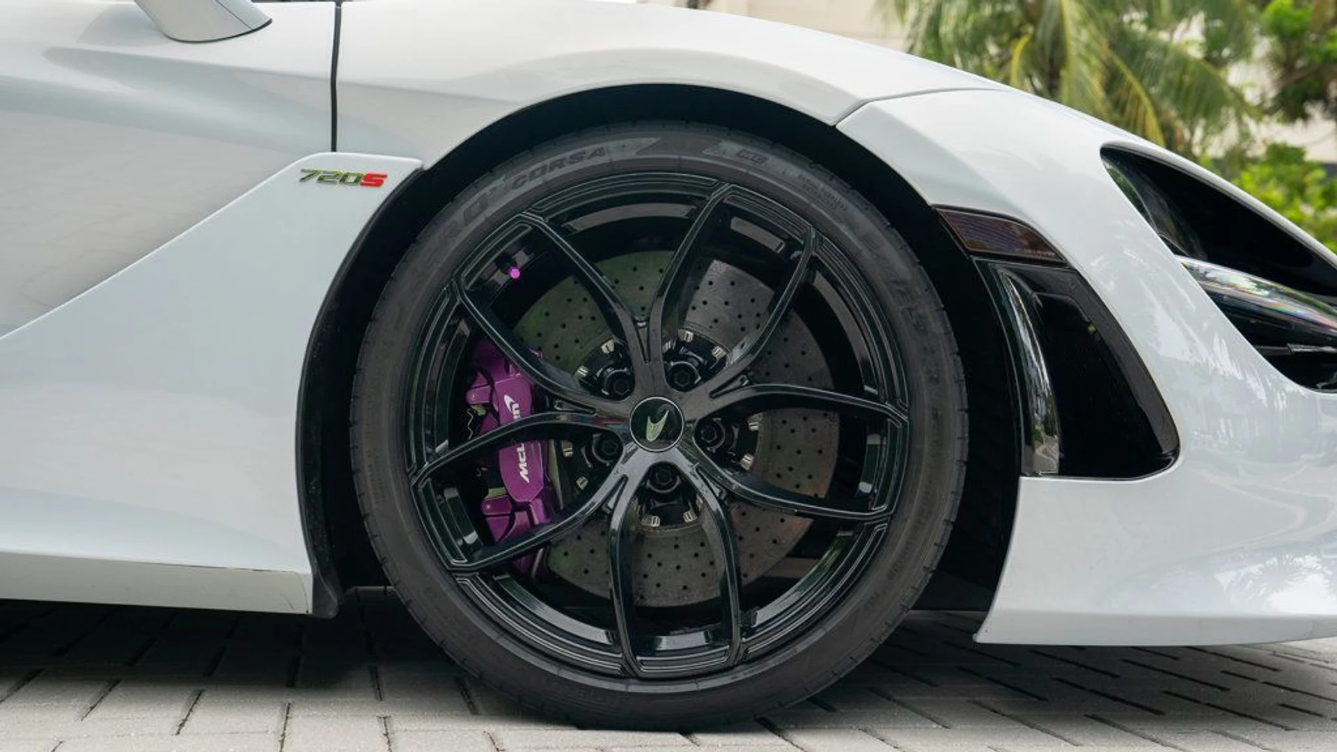 mph010_1150080340_used_2020_mclaren_720s_performancespider_14354_22877735_11_1024_ab76fc3cea