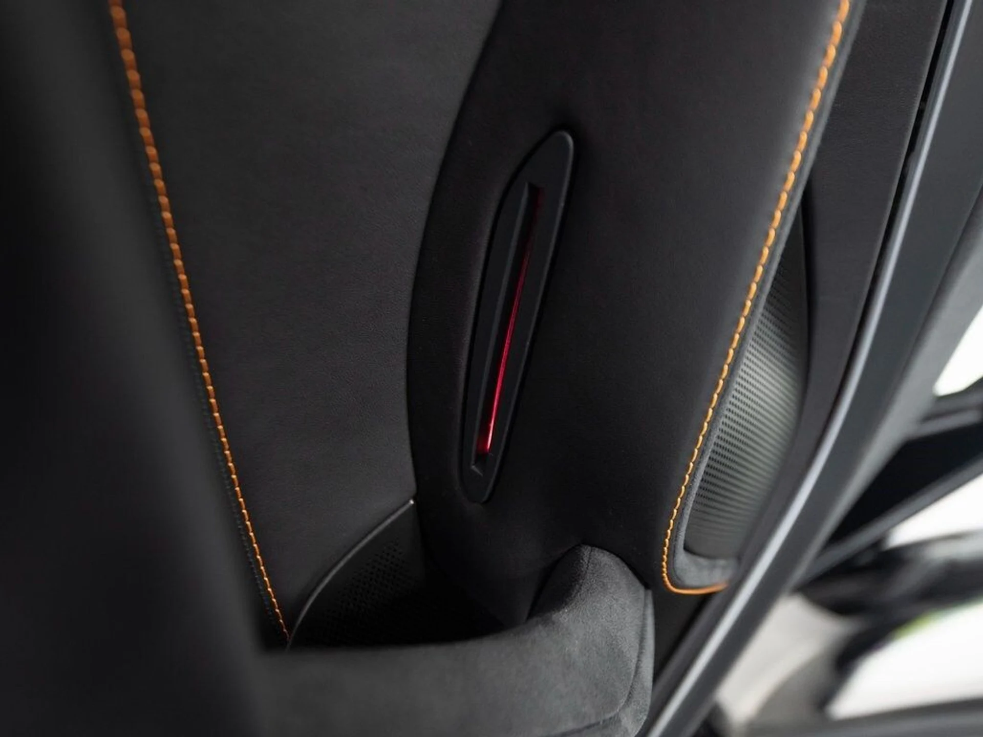 mph010_115607292_4159a2579539faaeee618f8022604c92x_e750a19018