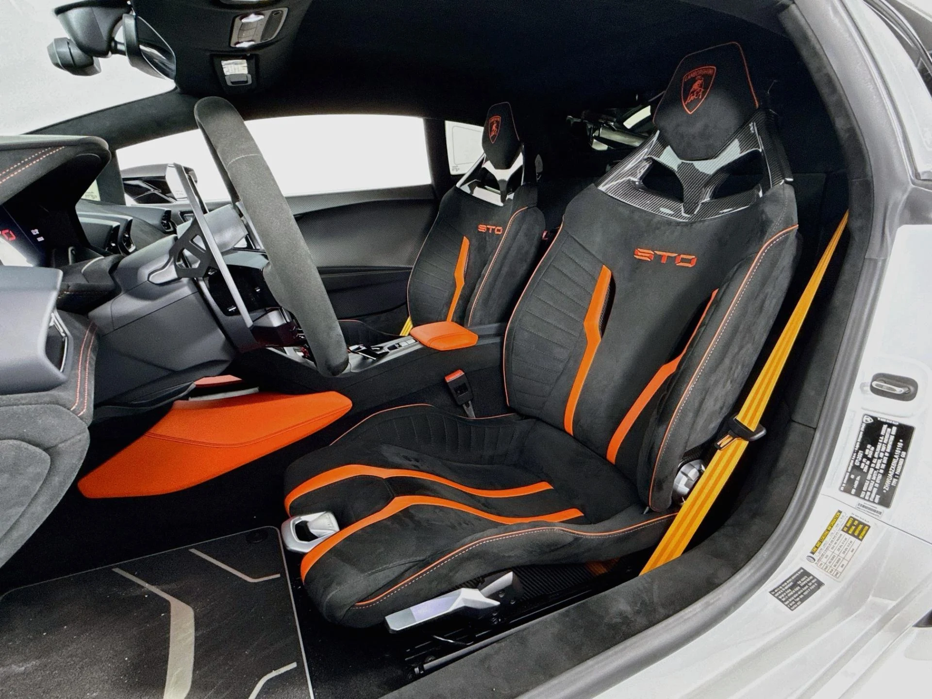 mph010_1157444776_Used_2022_Lamborghini_Huracan_STO_1789147575_a30eadb962