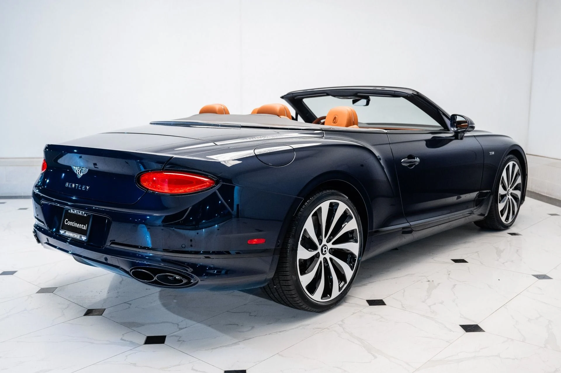 mph010_1160098867_Used_2024_Bentley_Continental_GTC_Edition_8_1734148322_4bf7ab5ff1
