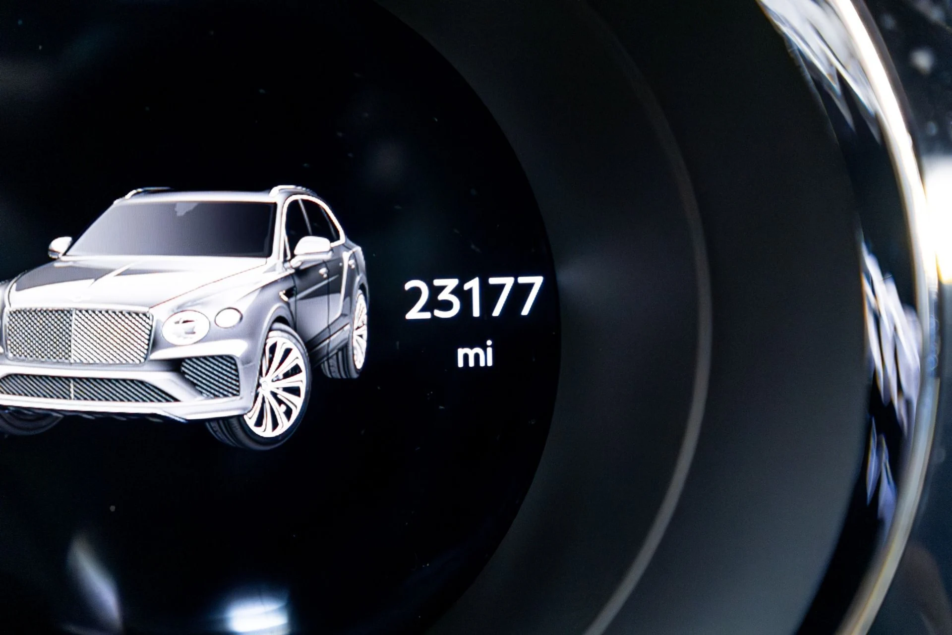 mph010_1160773674_Used_2021_Bentley_Bentayga_V8_First_Edition_1774291657_1cf20abe35