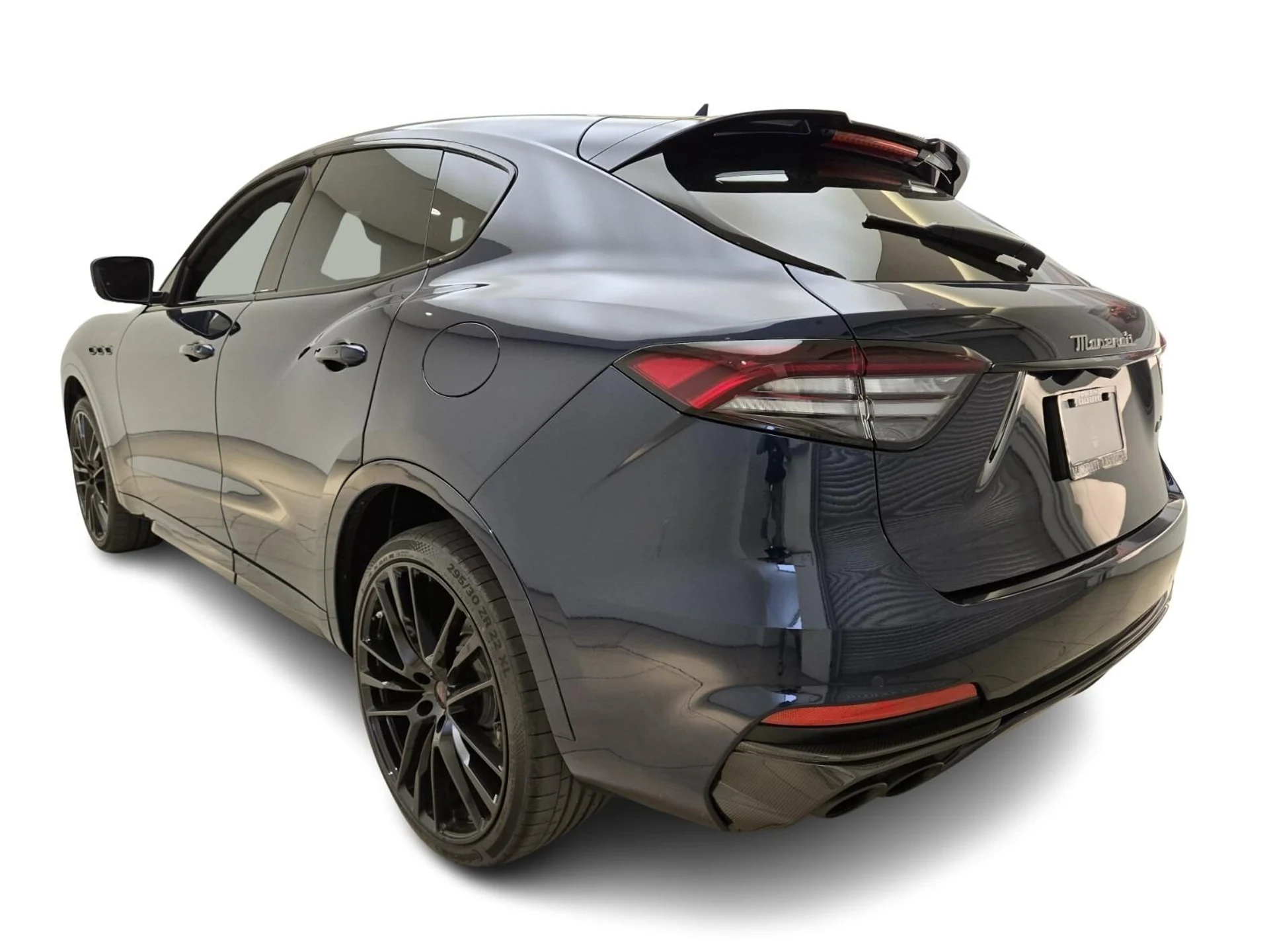 mph010_1163124572_New_2024_Maserati_Levante_Trofeo_1753162424_f792ba8b1b