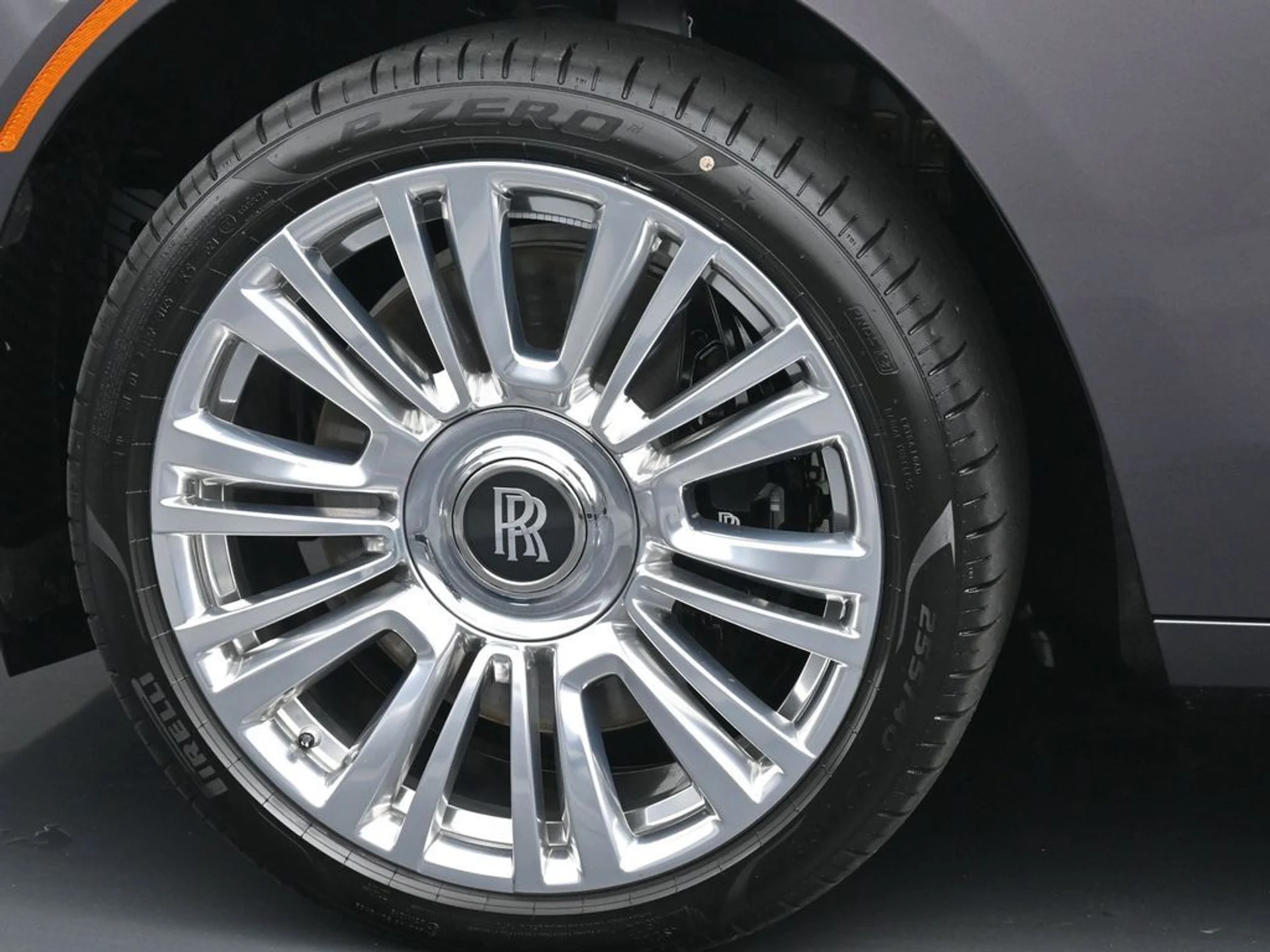 mph010_1165626425_ee0d47ce438dc37e43377c8d72e3a56ex_5f37c18d14