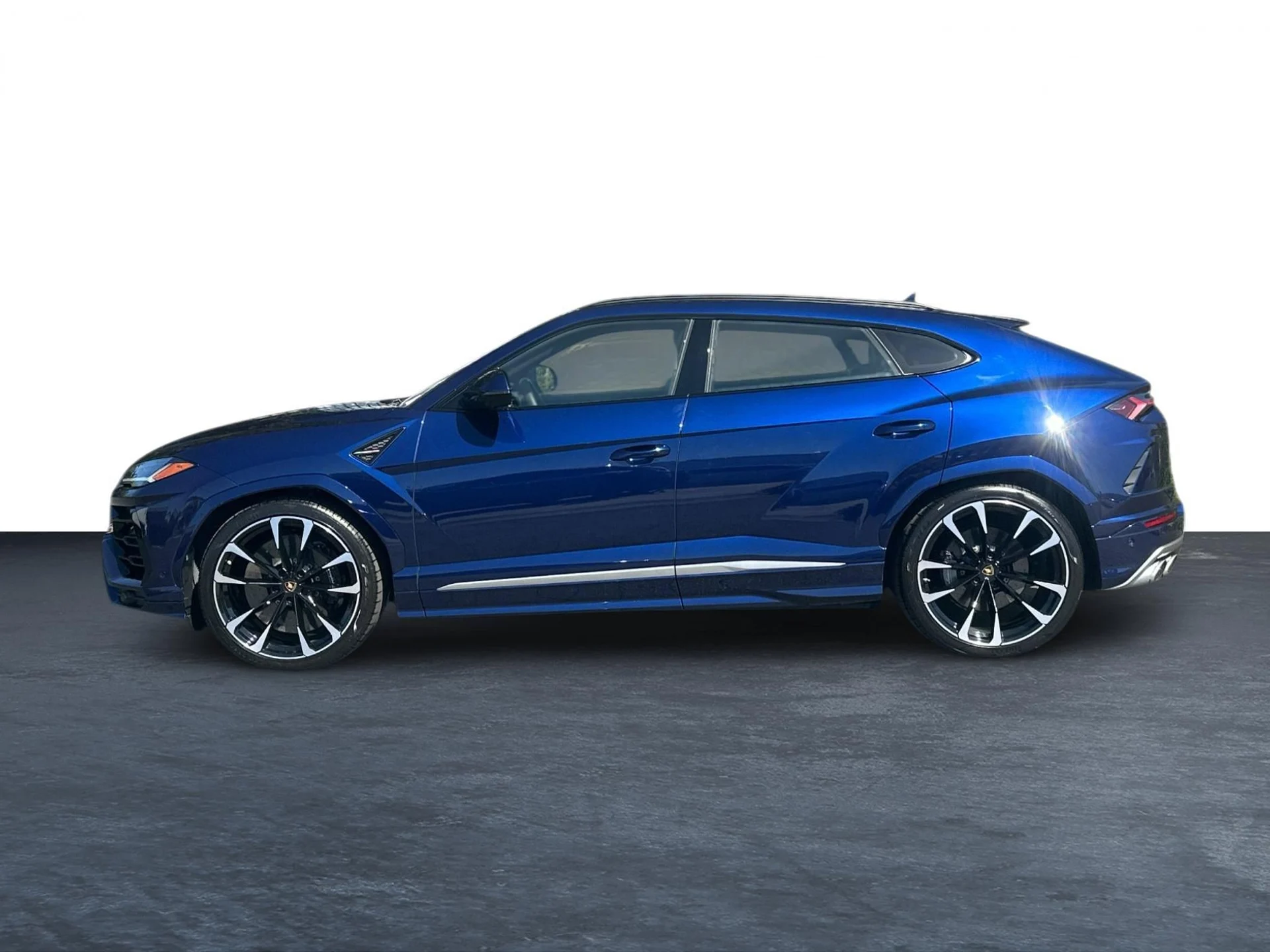 mph010_1176483123_Used_2020_Lamborghini_Urus_1790909288_7c3cf7470f