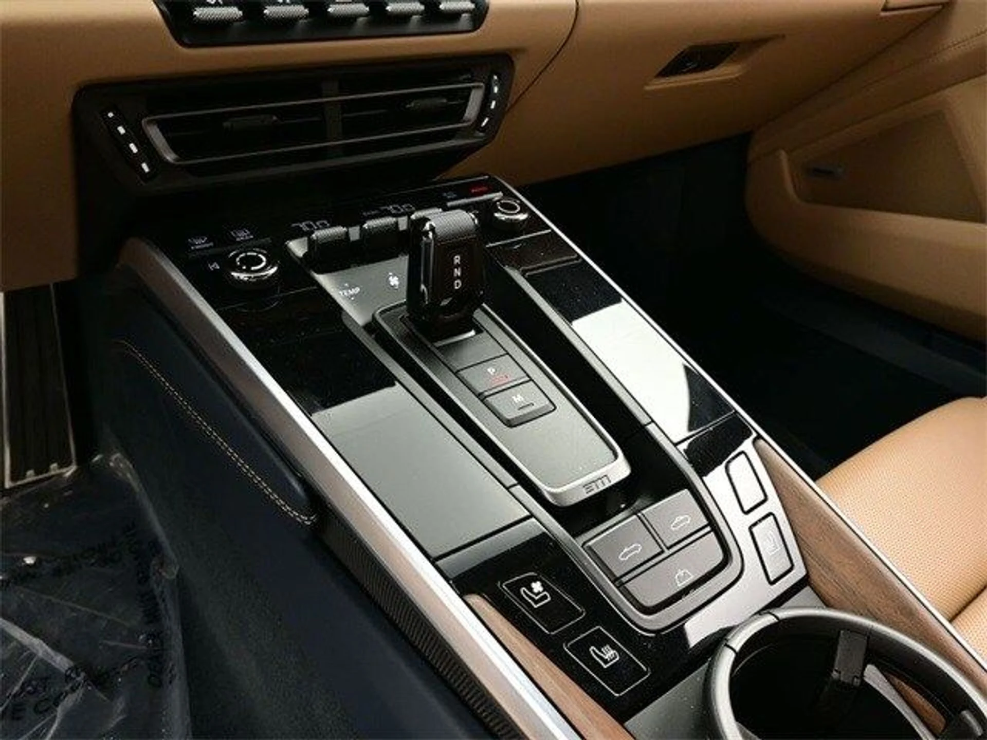 mph010_1176544285_6629be35028617bfb86e11a2a6102558x_e0341b6bee