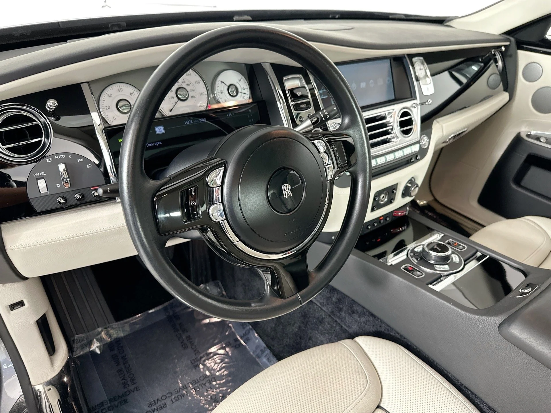 mph010_1179948825_11_5e3d124ed8