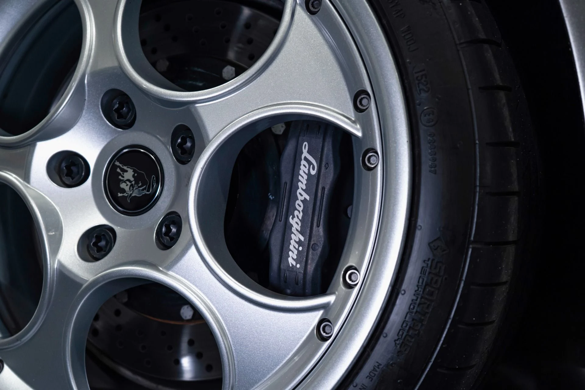 mph010_1182845610_Used_2003_Lamborghini_Murcielago_1773687292_865b0891a0