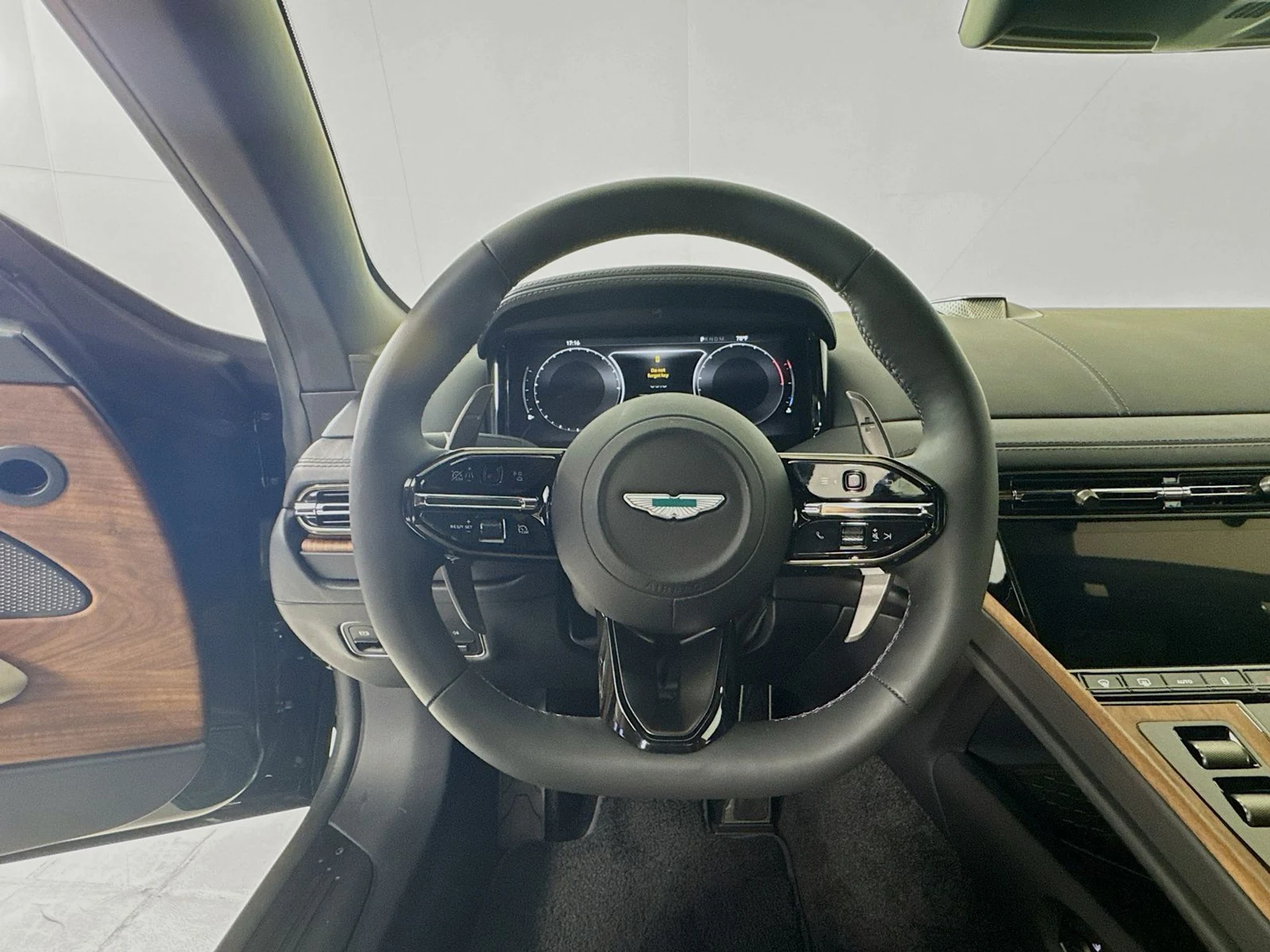 mph010_1192849568_3cc73f858a3a1442d3c56f9386e442eax_d53654fdcb