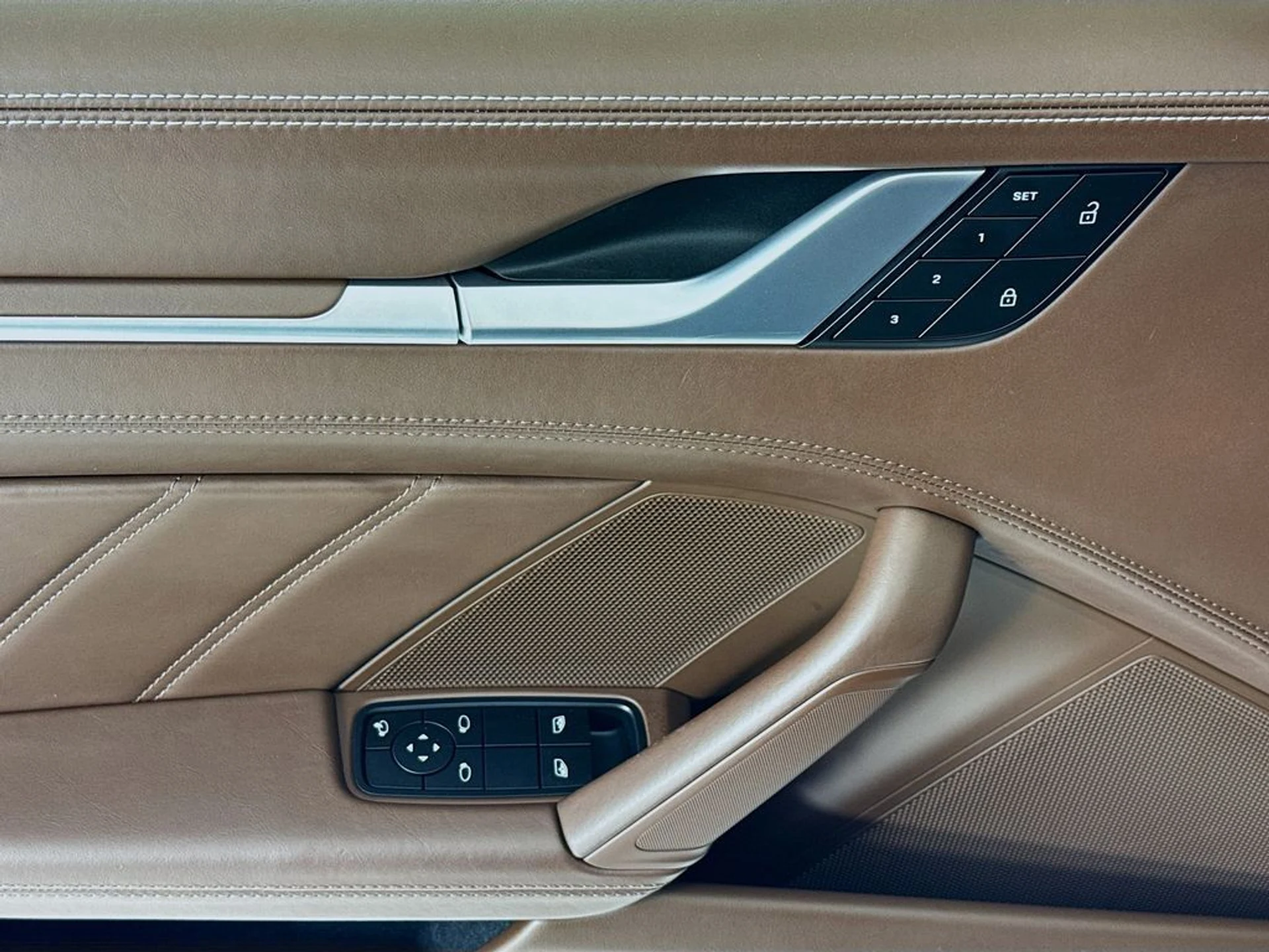 mph010_1195475263_9fe1f4d52d6800adb58d1675d3b27efex_a9006c871b