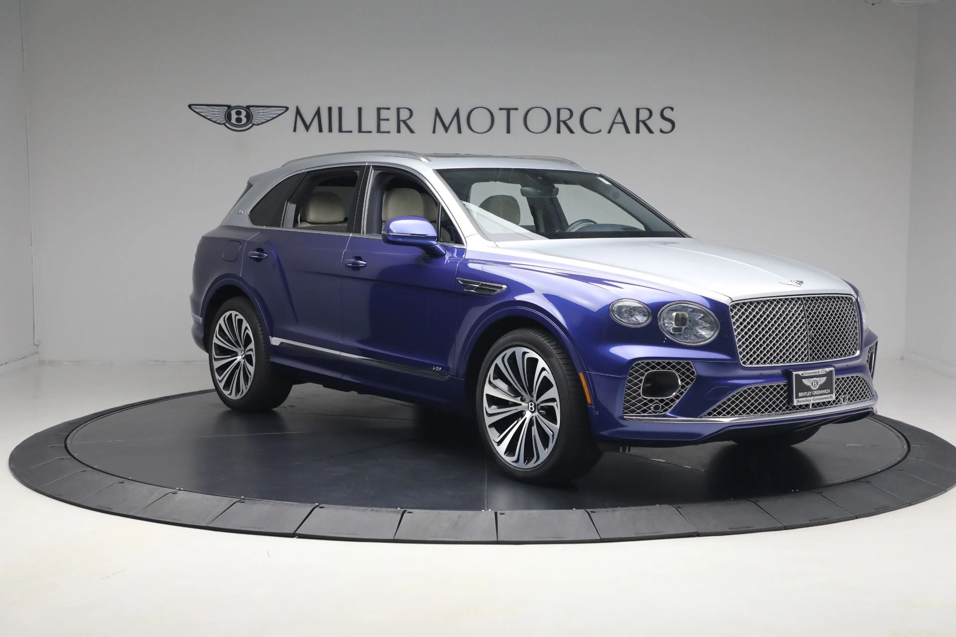 mph010_1198683798_Used_2022_Bentley_Bentayga_V8_1780928726_23bc762630