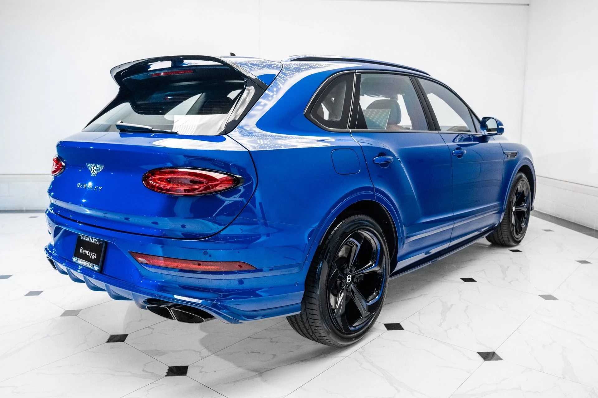 mph010_1206816467_Used_2025_Bentley_Bentayga_S_1744810682_bae1085d6f