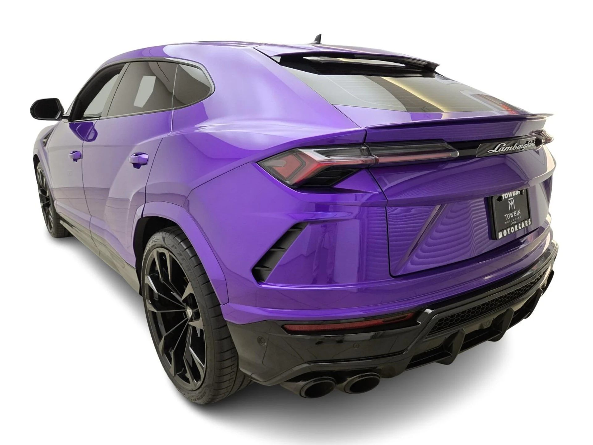mph010_1206872573_Used_2022_Lamborghini_Urus_1760597906_7d268706e8