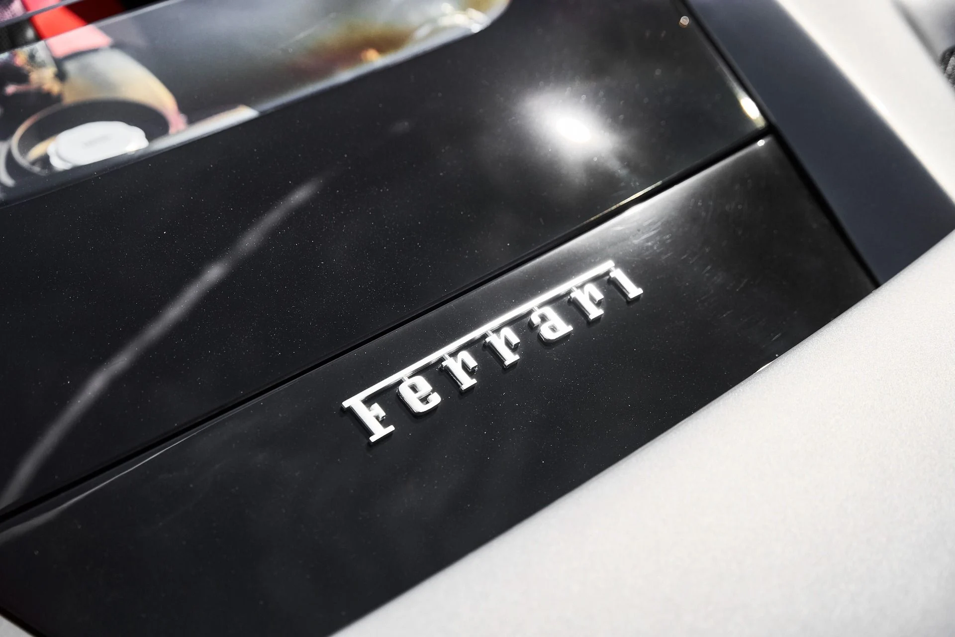 mph010_1208438334_Used_2020_Ferrari_F8_Tributo_Base_1774546101_3b0594ba3b