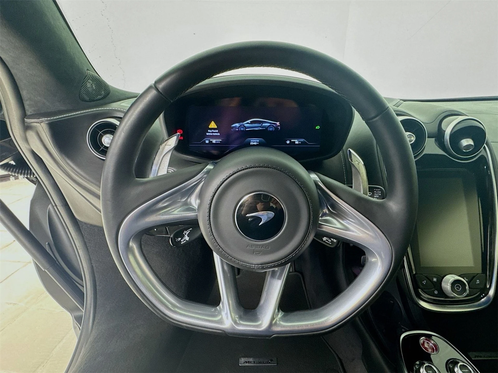 mph010_1211505677_9c5e009bb2e66a0fa07b941d2dc14925x_d4bfef5380