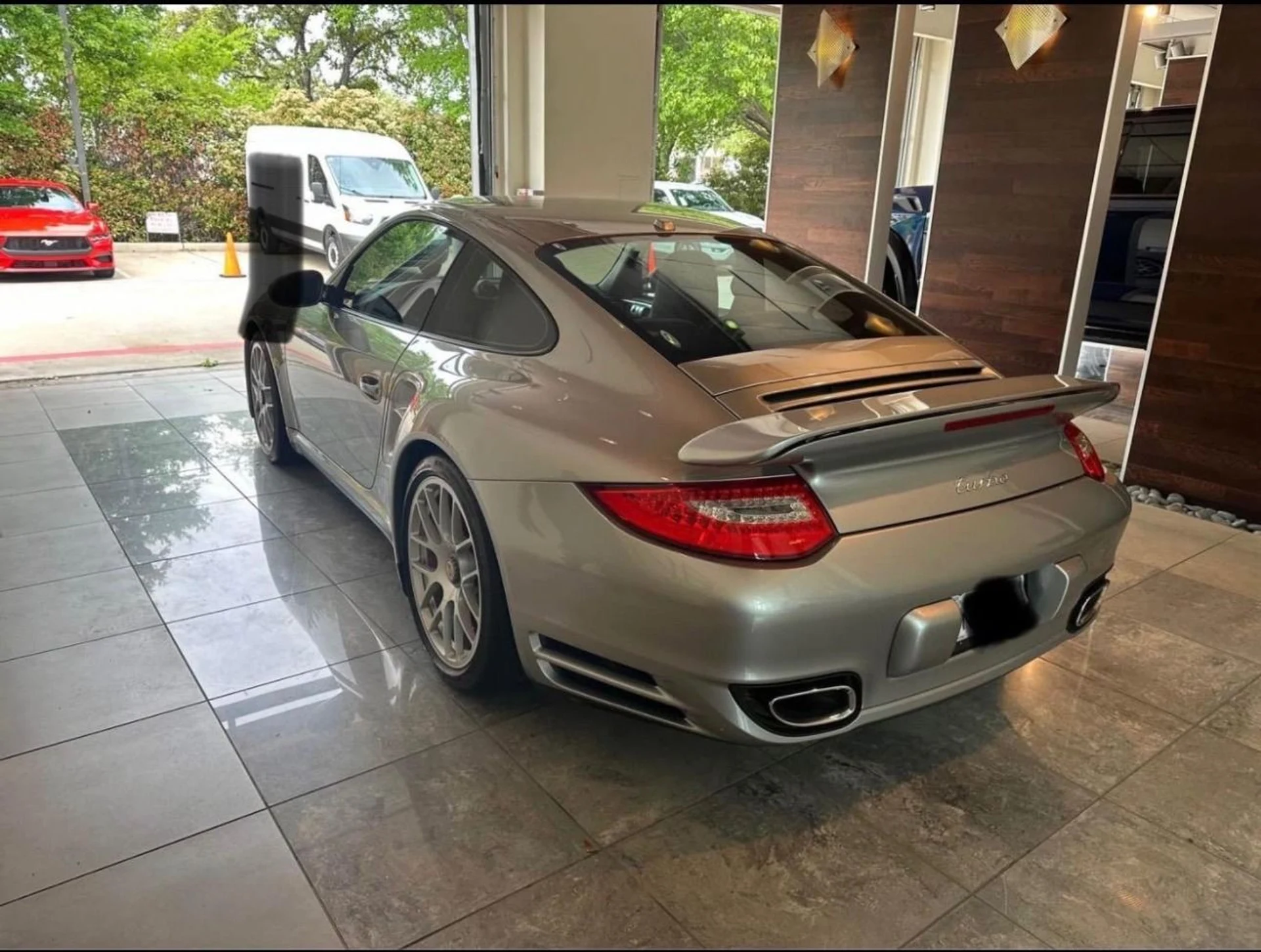 mph010_1211855434_2495_p11_l_ed65bb45b2