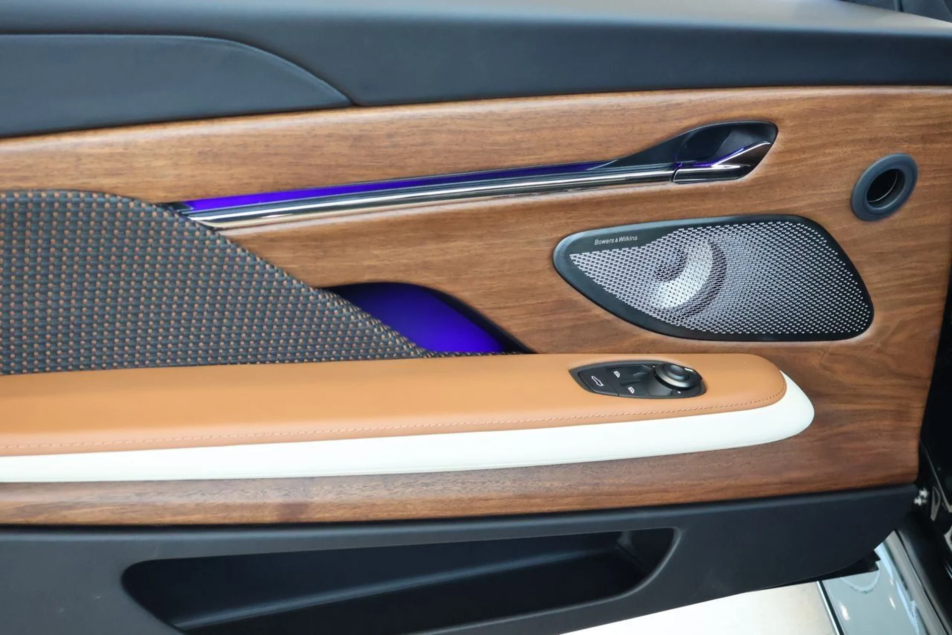 mph010_1221702115_11_ccca31f7e1