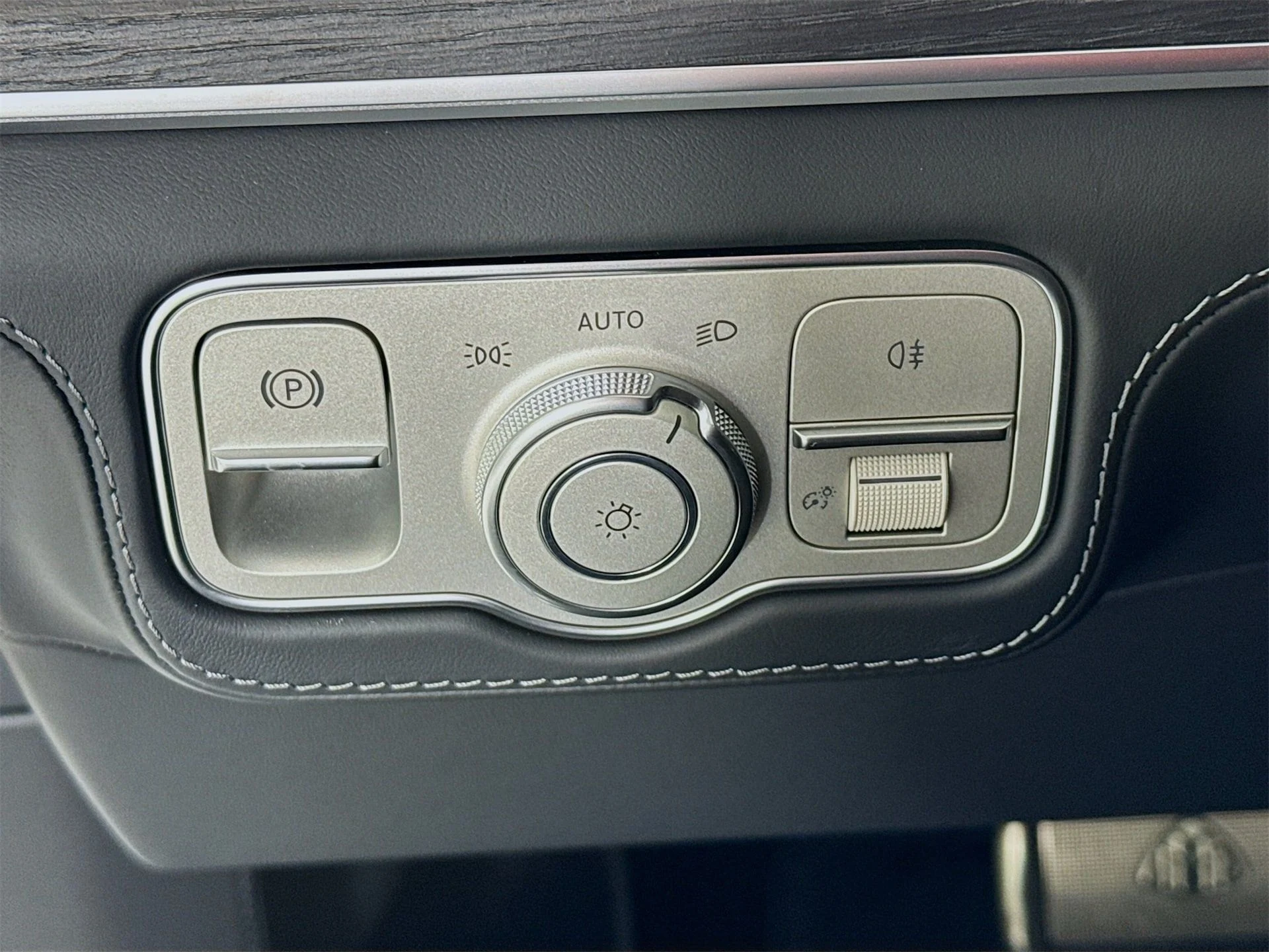 mph010_122517935_fc9bd05e2ed580926bb79962aaff1969x_6caf87c491