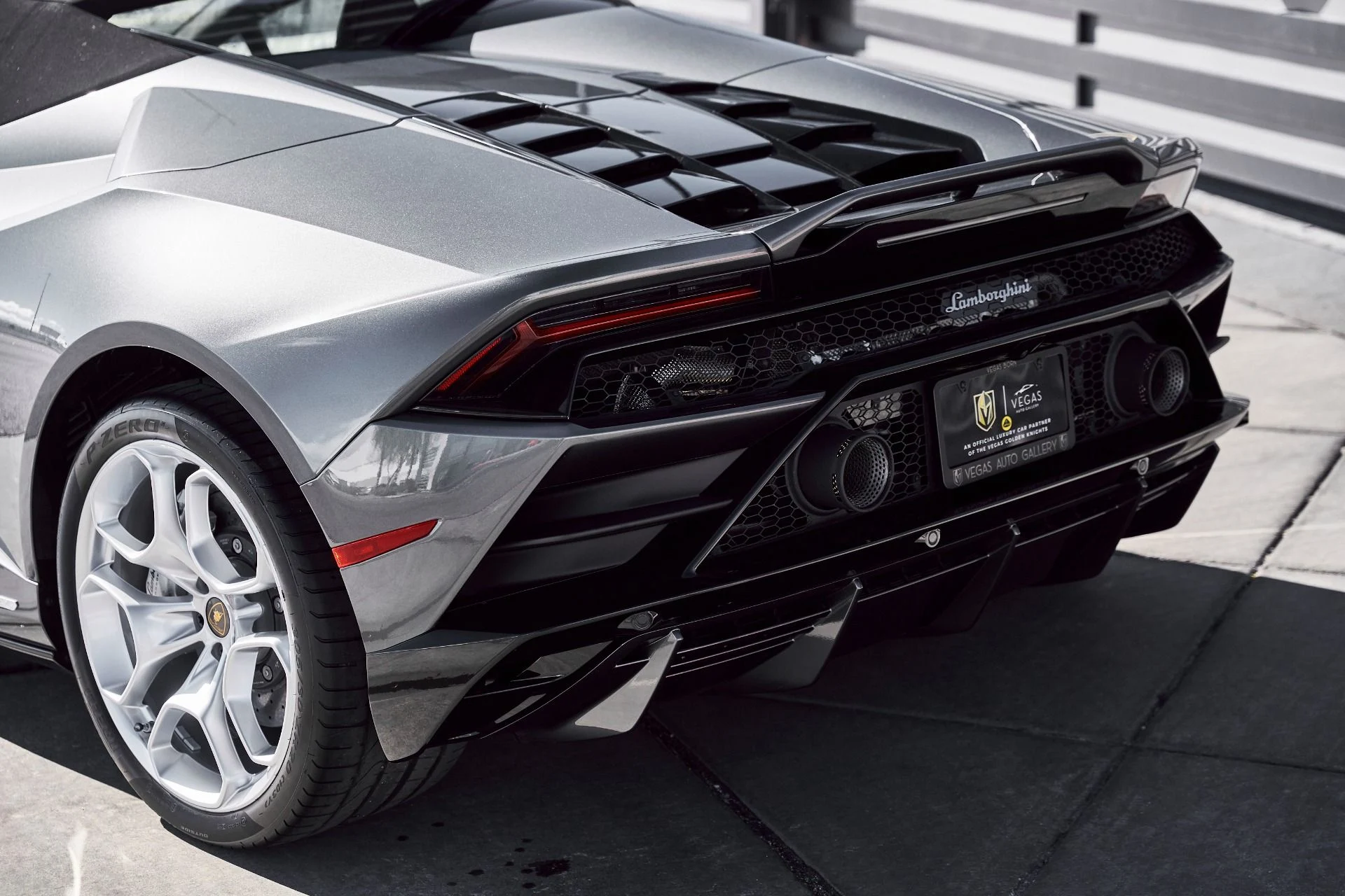 mph010_1232261400_Used_2024_Lamborghini_Huracan_EVO_Base_1771466870_6fabcc2625