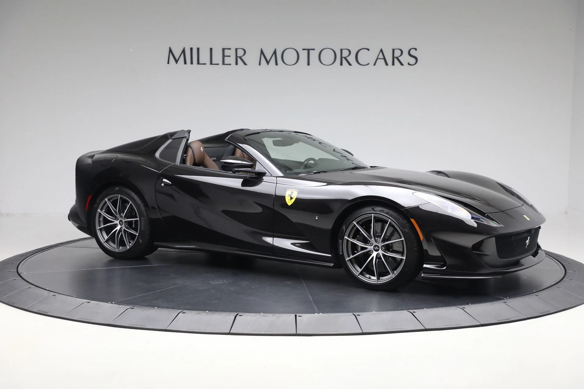mph010_1234548861_Used_2023_Ferrari_812_GTS_ab03a15627