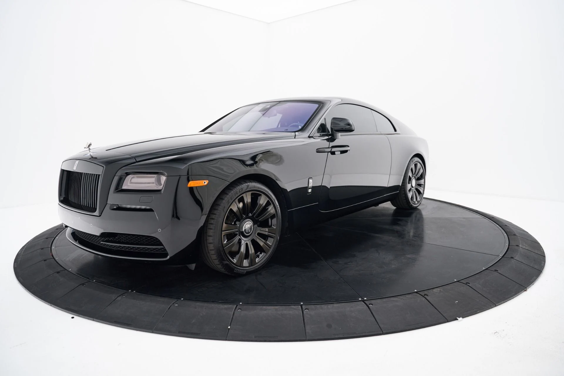 mph010_1236055946_Used_2015_Rolls_Royce_Wraith_Base_1792602887_45cc13ef79