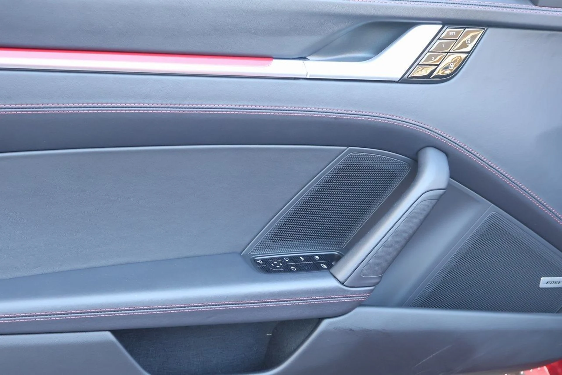 mph010_1237472979_11_82cbfc1e31