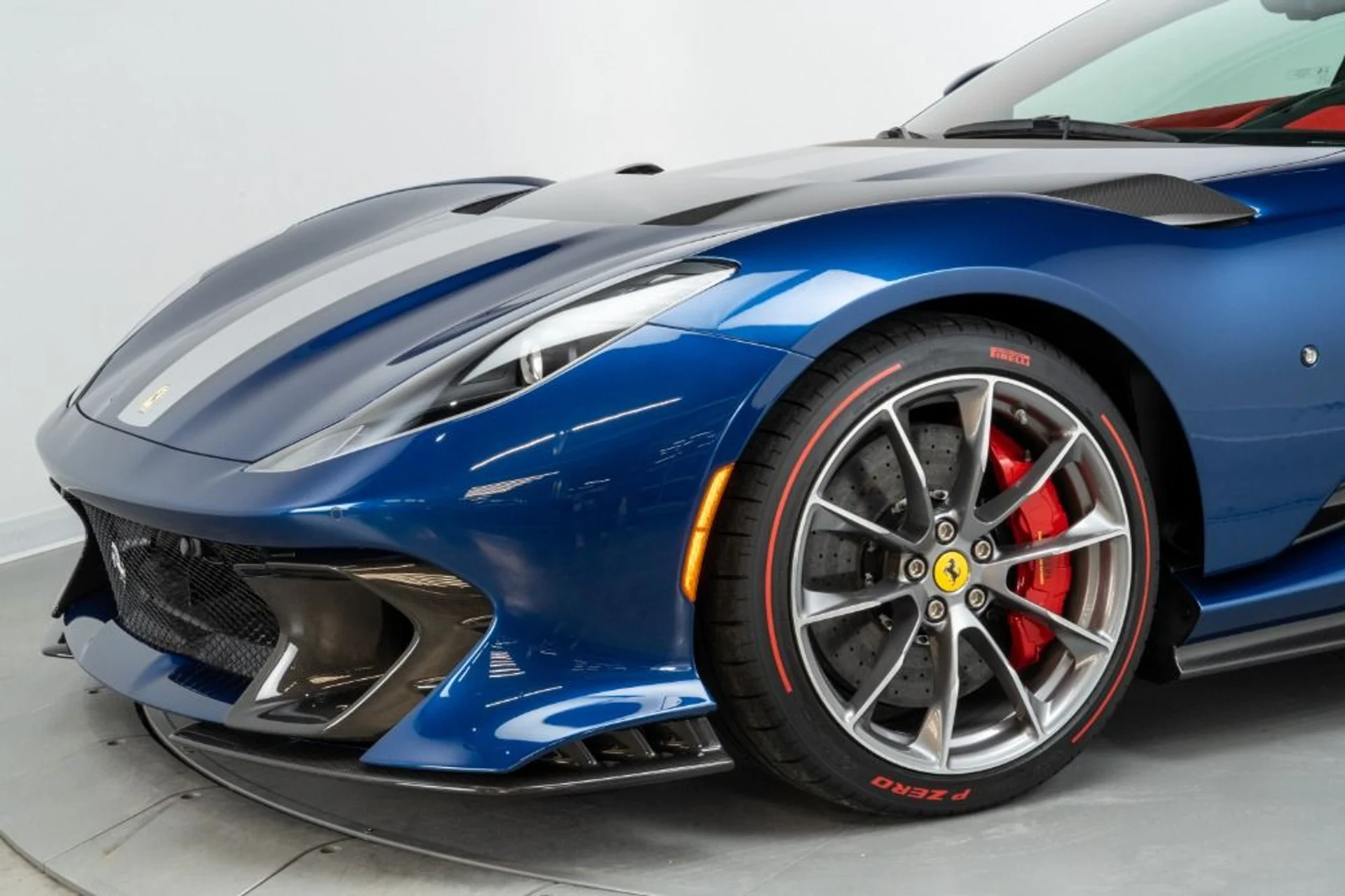 mph010_1238013997_Used_2022_Ferrari_812_Competizione_3e4e17d7df