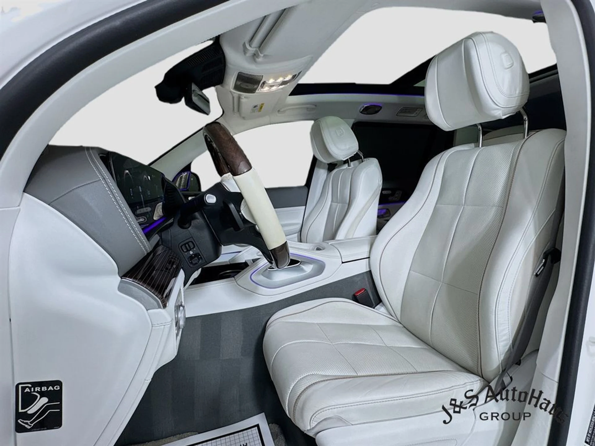 mph010_1240025664_b18ti60xmrha3hgsomv2wo51n59p_826caf5560