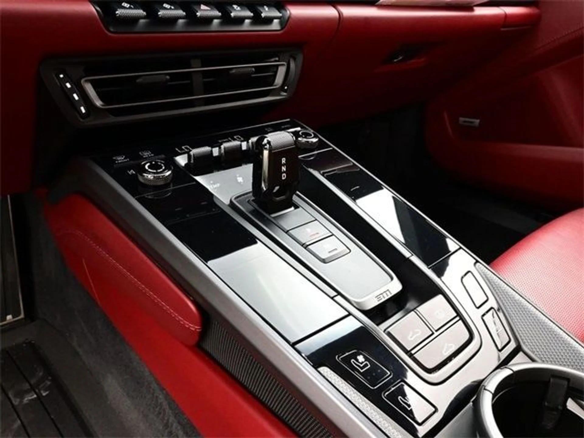 mph010_1243545666_43f92eeb9ba9df5497a5e0362b62c584x_e94b9f41f4