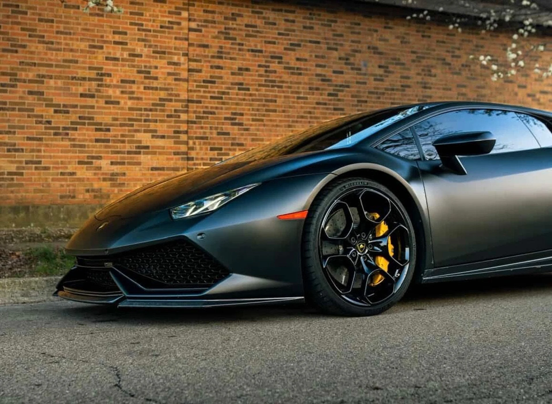 mph010_1251823149_Used_2015_Lamborghini_Huracan_LP_610_4_1770680878_6bf5aca701
