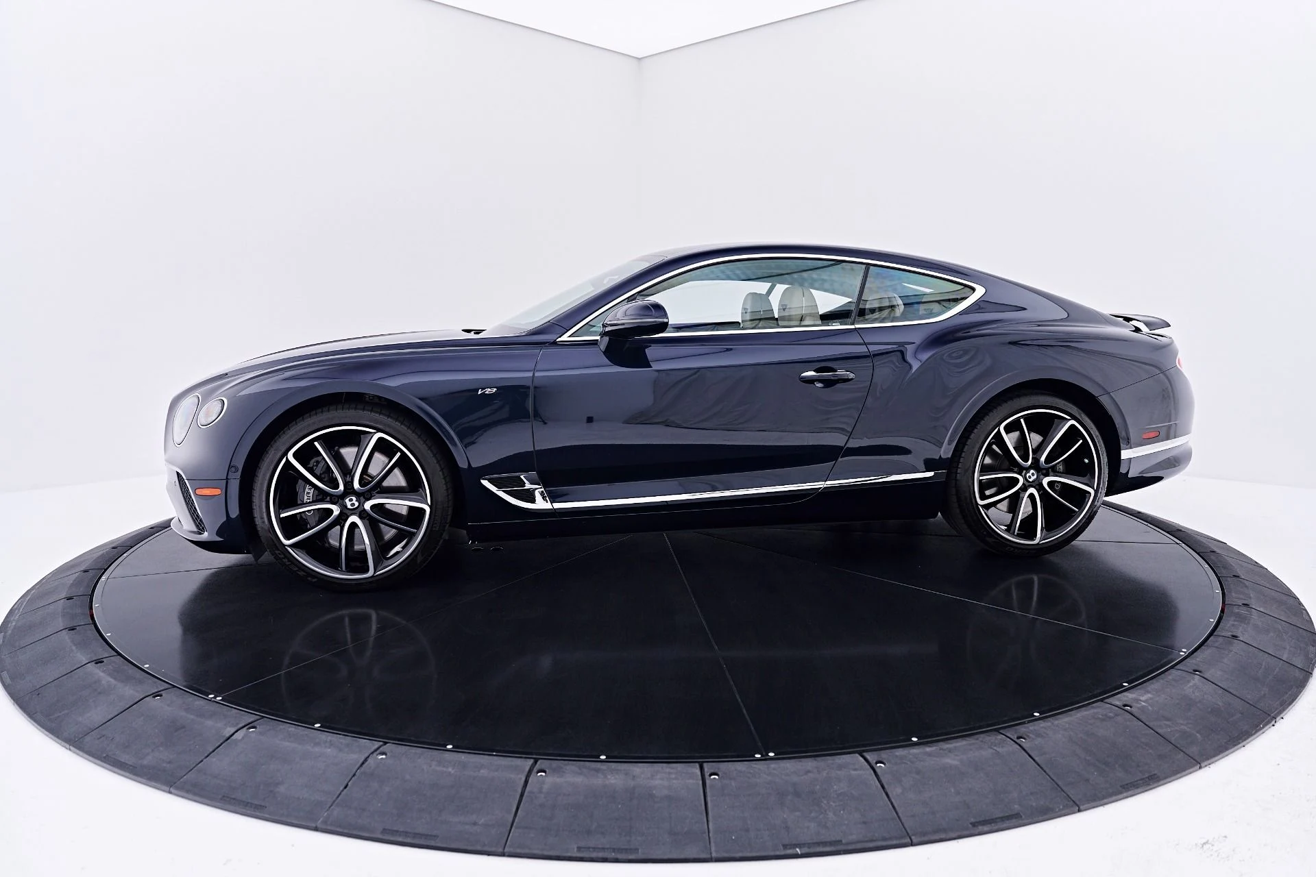 mph010_1260132429_Used_2020_Bentley_Continental_GT_V8_1784051971_1c43f74ba8