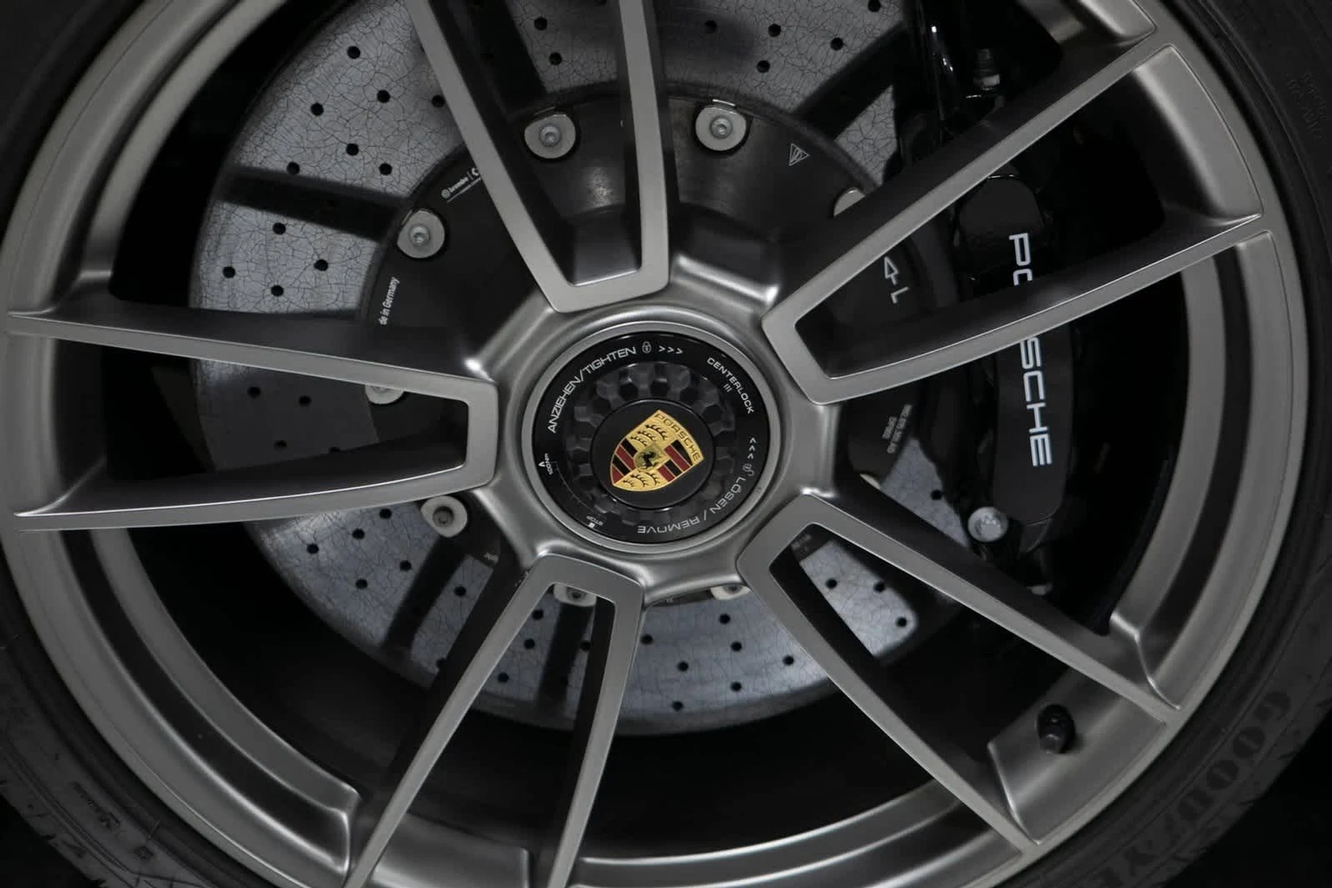 mph010_1265191957_de0aa62e7047b24de0152c4191eaecfbx_763de81061