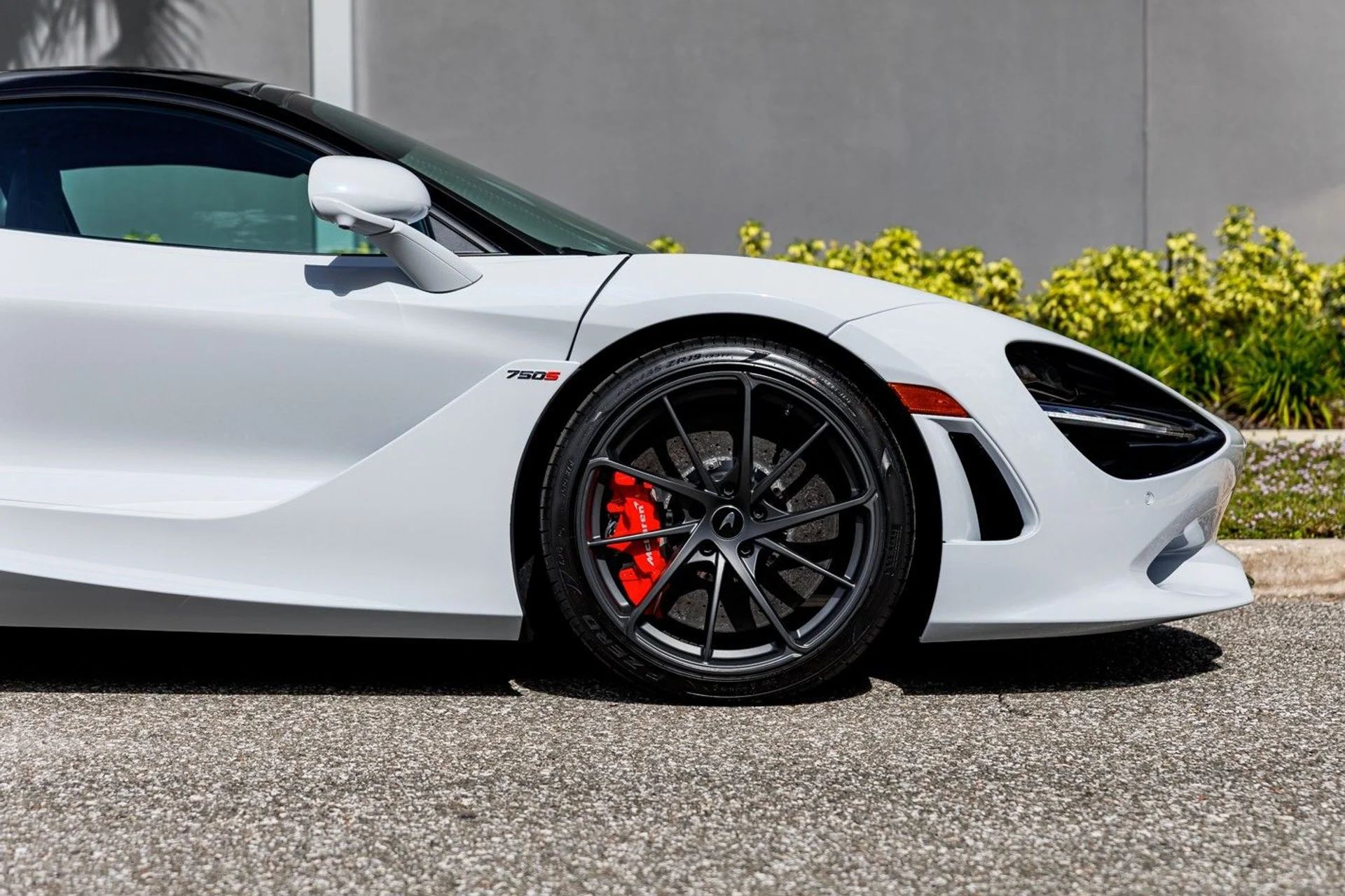 mph010_1265971624_616_p11_l_9f17ad1762