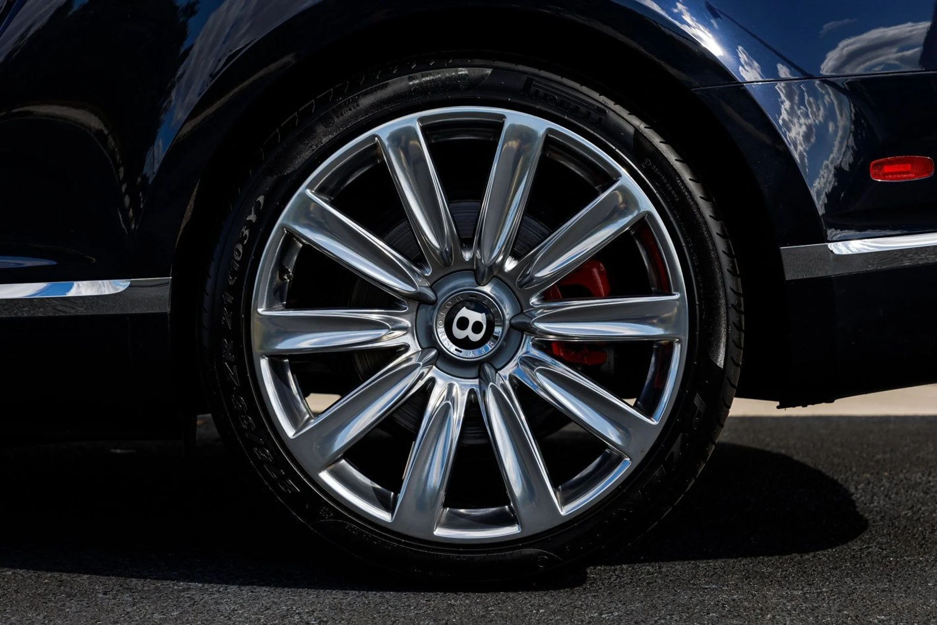 mph010_126707765_f0e5a8a09c69d76f68dd25d9e86c0064x_fa3258999e