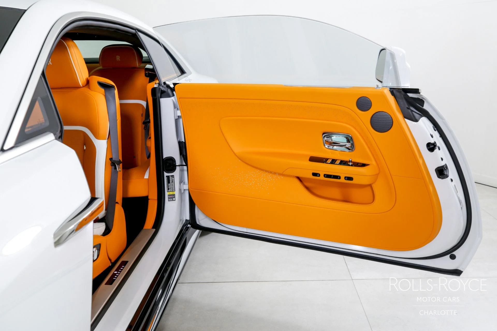 mph010_1268770524_Used_2024_Rolls_Royce_Spectre_1710280015_b785d57aed