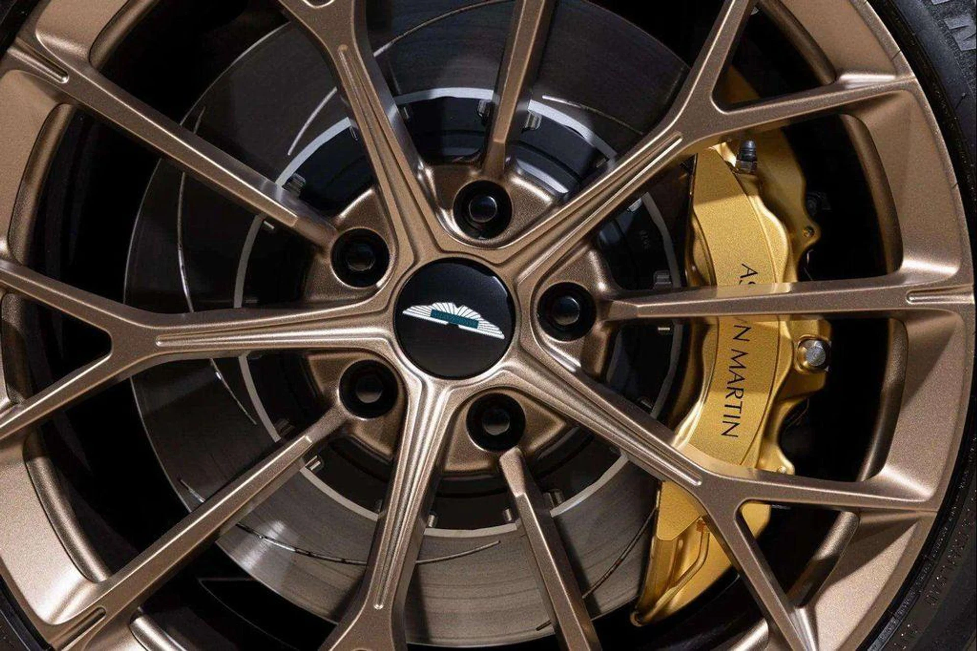 mph010_1269440298_b_GLTRM_Nv_Jd_F_Rdl_Ts_OVE_Keq_Ey_Vfg_ef6c7791e6