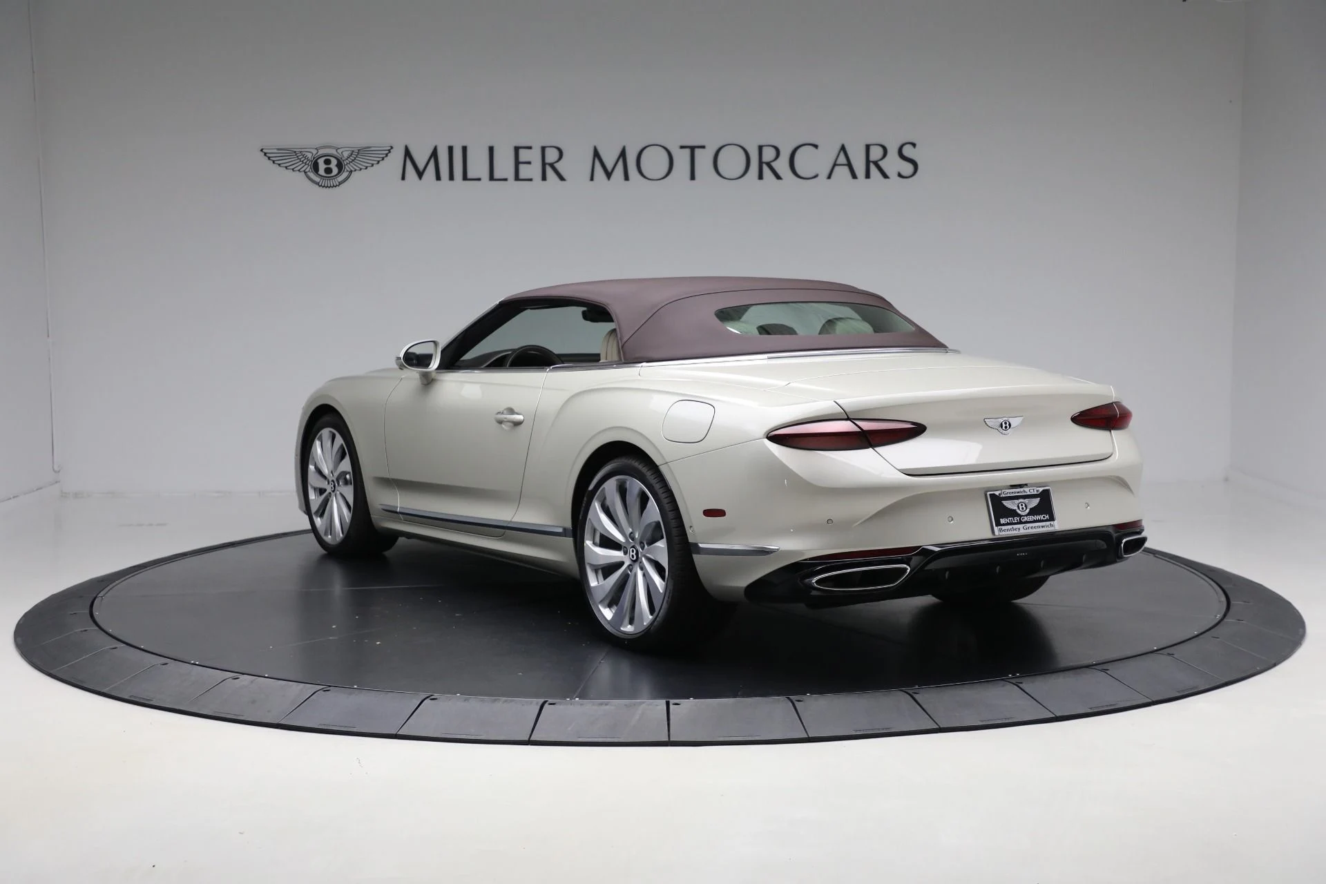 mph010_1273199792_New_2026_Bentley_Continental_GTC_965cfd852f