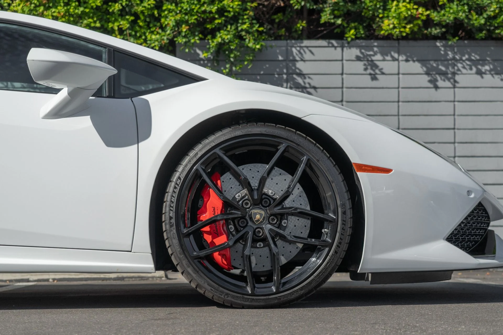 mph010_1279627408_Used_2015_Lamborghini_Huracan_LP_610_4_1761343879_3eb466a3f9