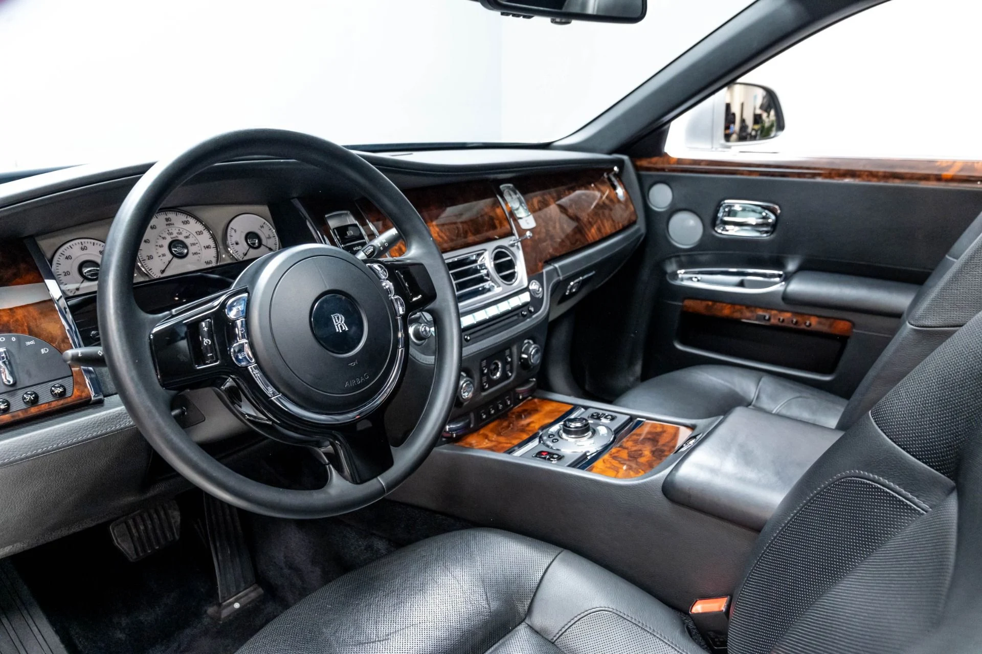 mph010_1282553682_Used_2012_Rolls_Royce_Ghost_1778014944_41c14e11f4