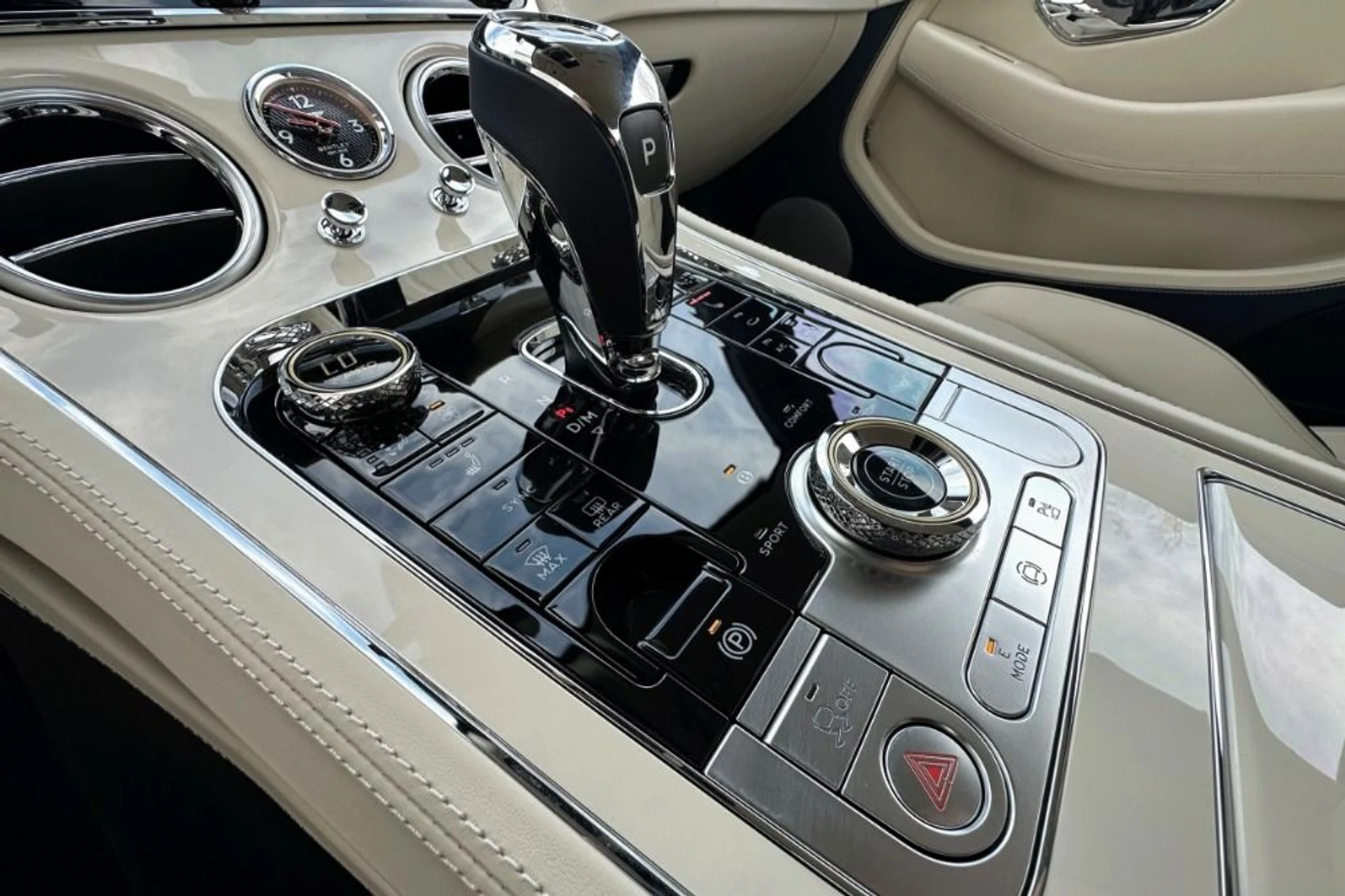 mph010_1288012302_New_2026_Bentley_Continental_GT_GT_1765795974_38928b05eb
