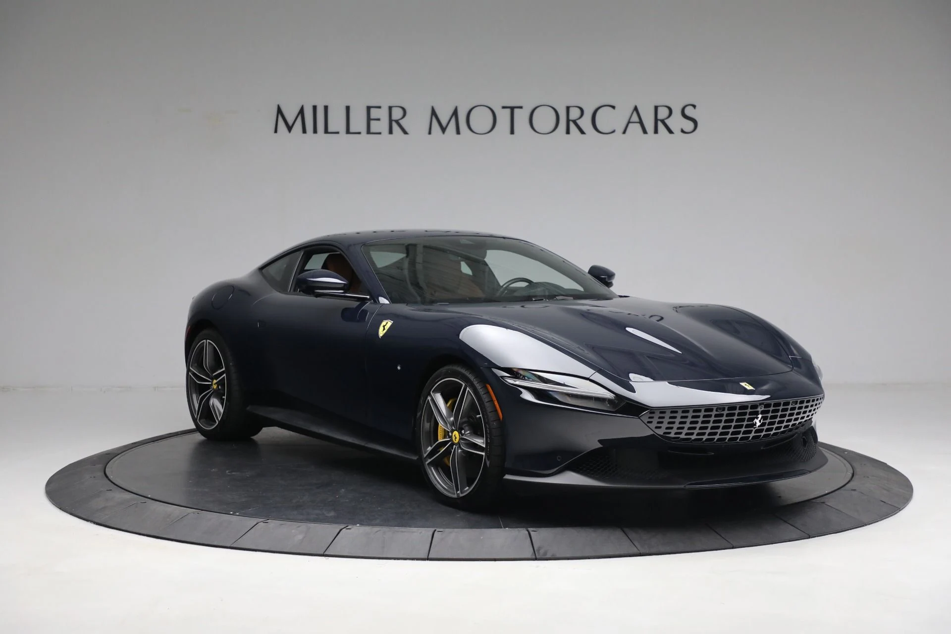 mph010_130124245_Used_2022_Ferrari_Roma_b533880a54