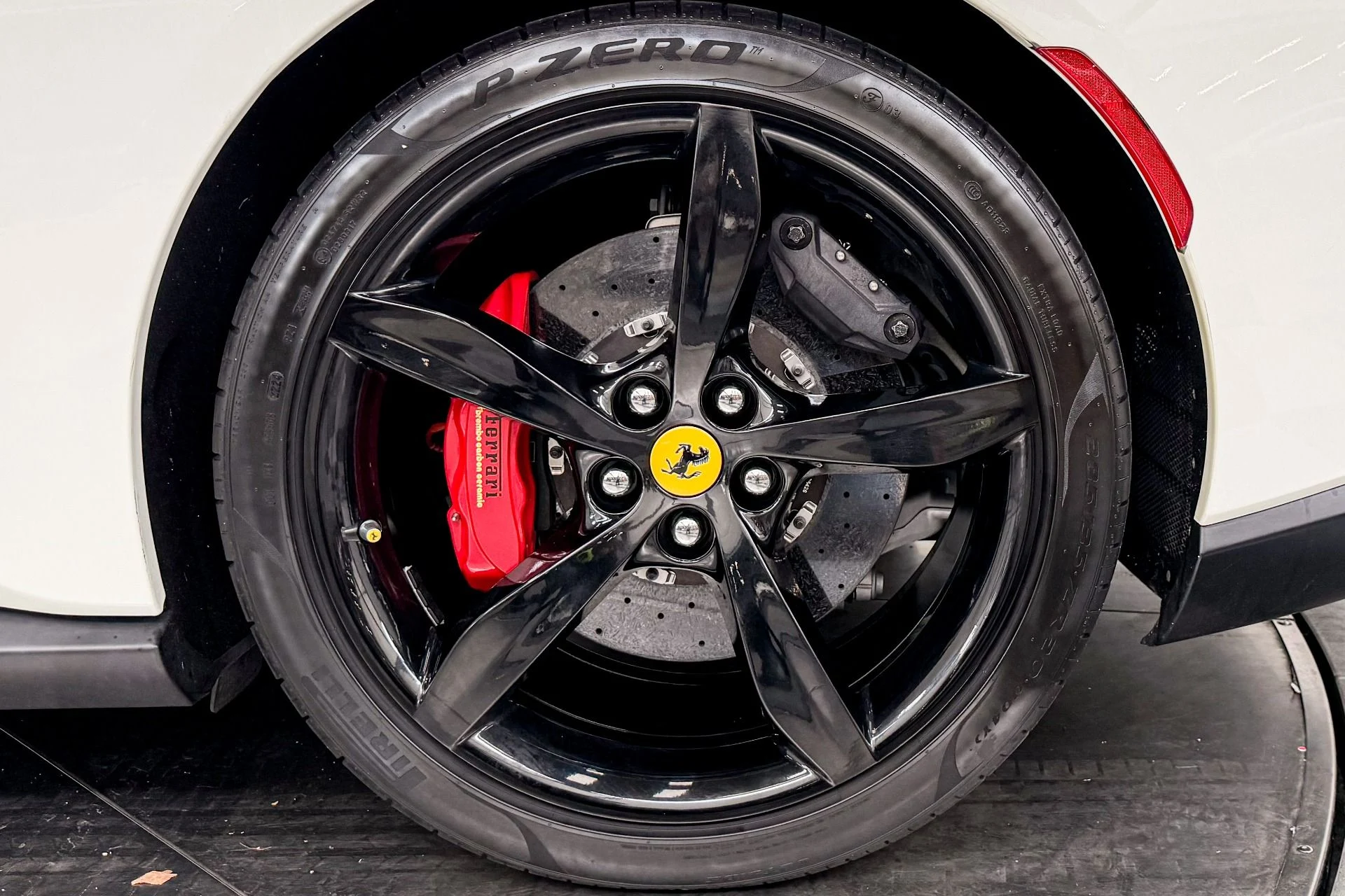 mph010_1301520324_Used_2020_Ferrari_Portofino_591_Horsepower_Two_Tone_Interior_1782839445_9dcc70a7d9