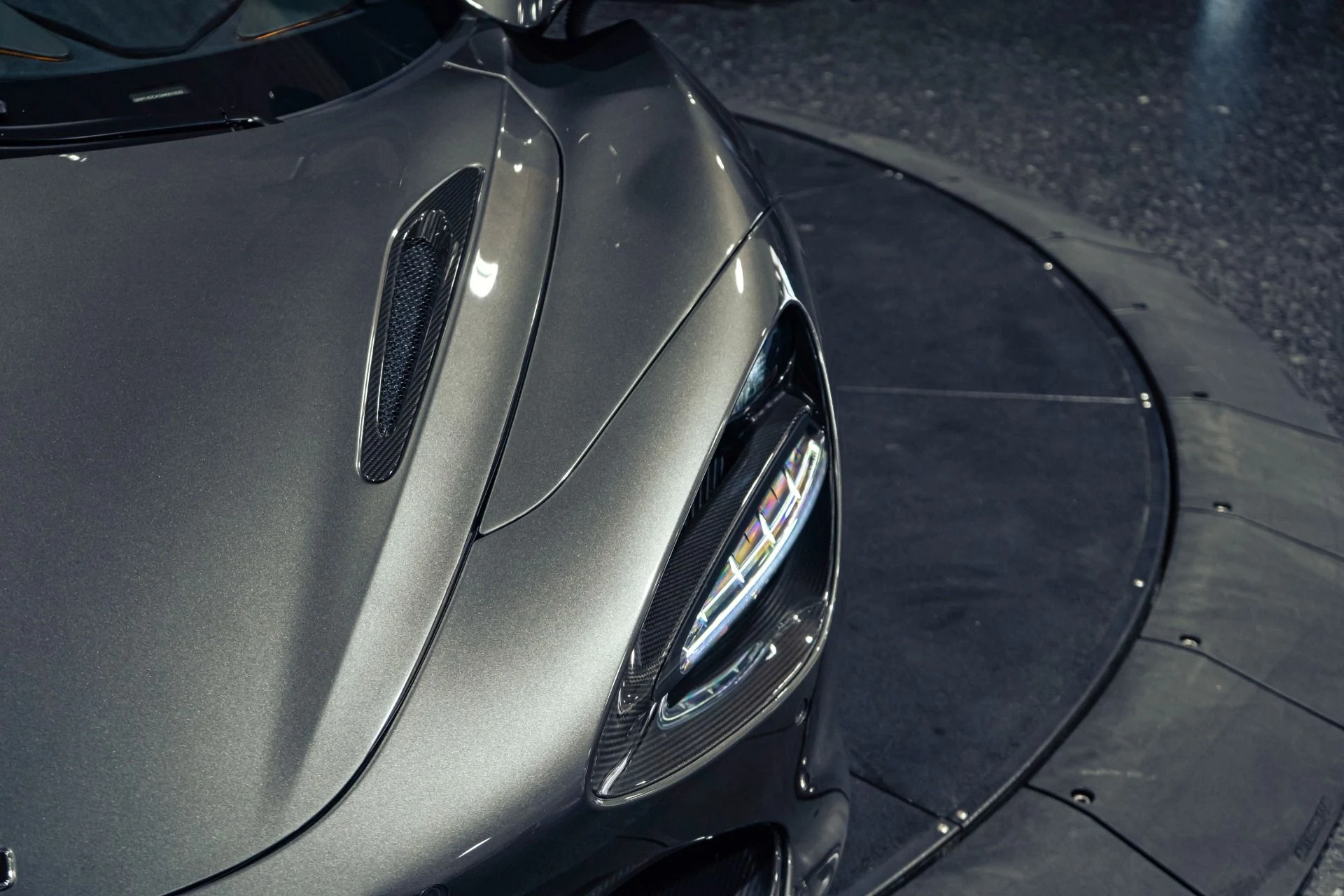 mph010_1305882669_Used_2018_Mc_Laren_720_S_Performance_Full_Carbon_Package_1774472024_b357fa92c9