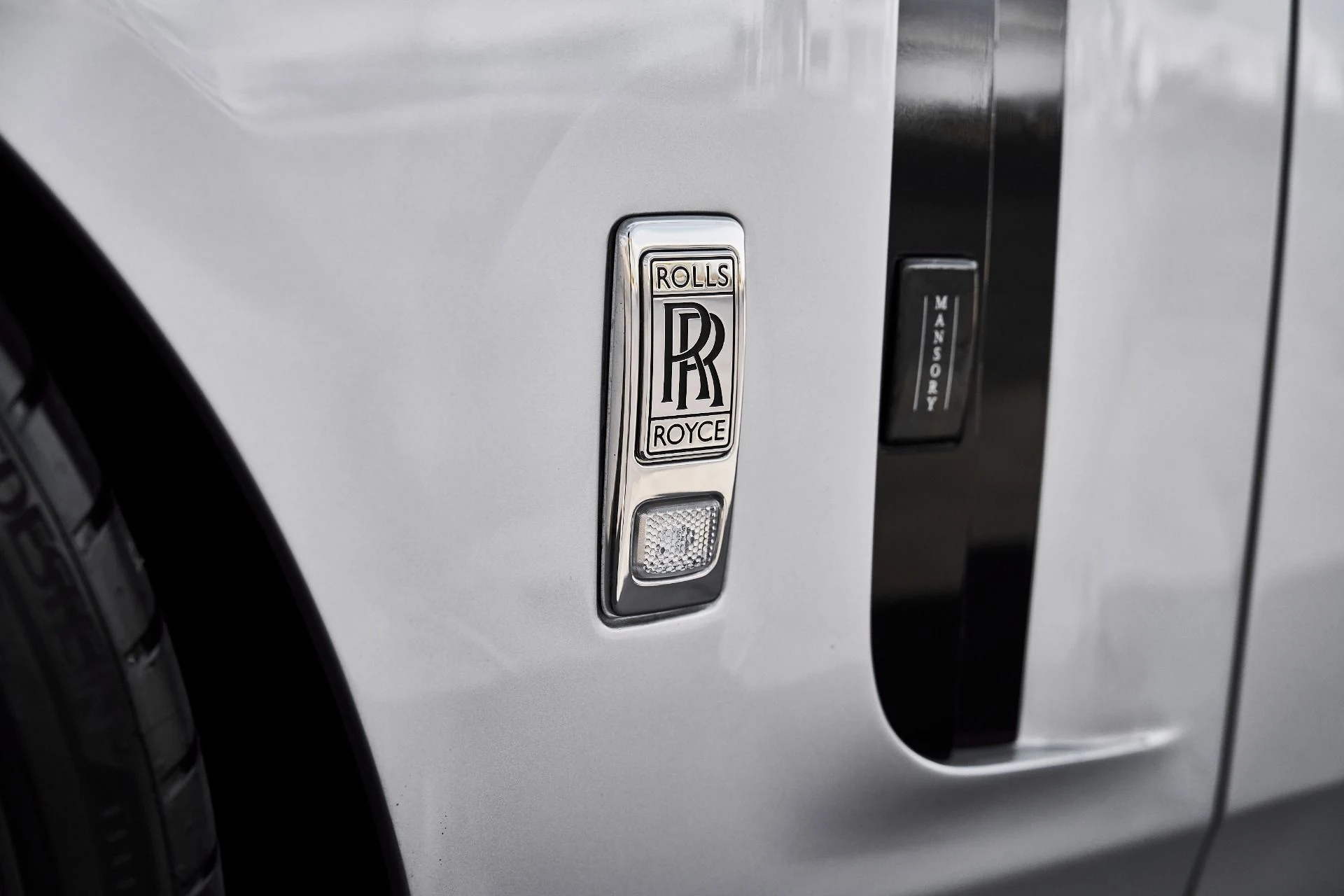 mph010_1310832986_Used_2024_Rolls_Royce_Phantom_Base_1778172870_bdb6c8f900