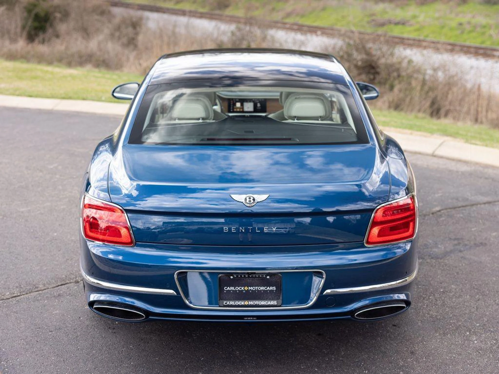 mph010_1311651978_500853698_69ac49d642328134f501cfec_056a610246