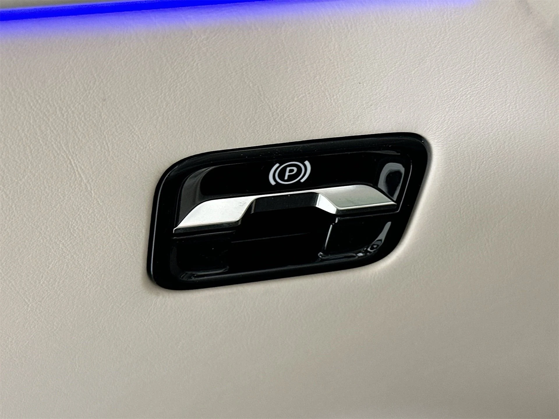 mph010_1312615097_63fea7d23fabf174100ba00e2569661ax_95c1b29336