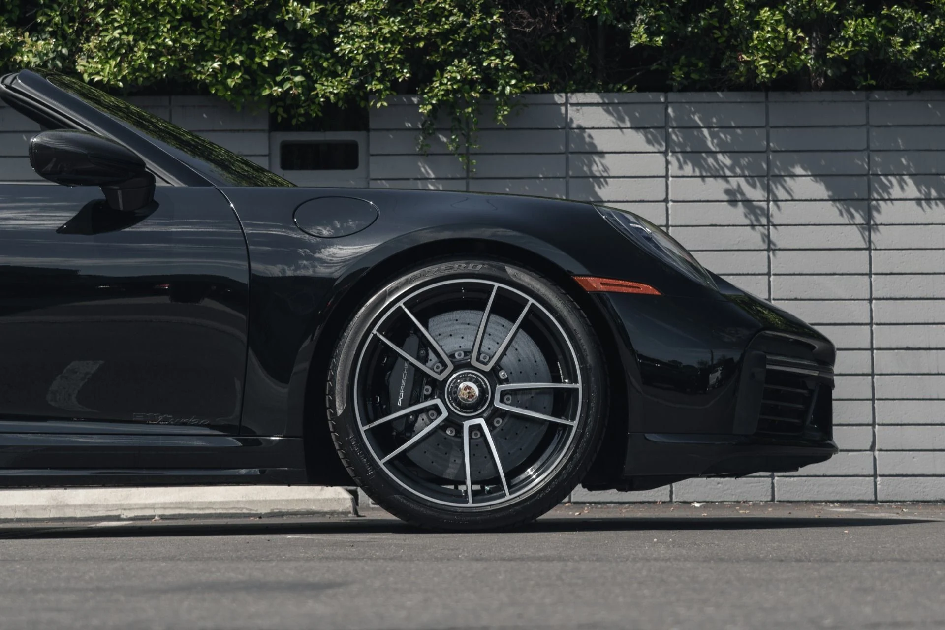 mph010_1315429850_Used_2021_Porsche_911_Turbo_S_1758742195_7cdee655be