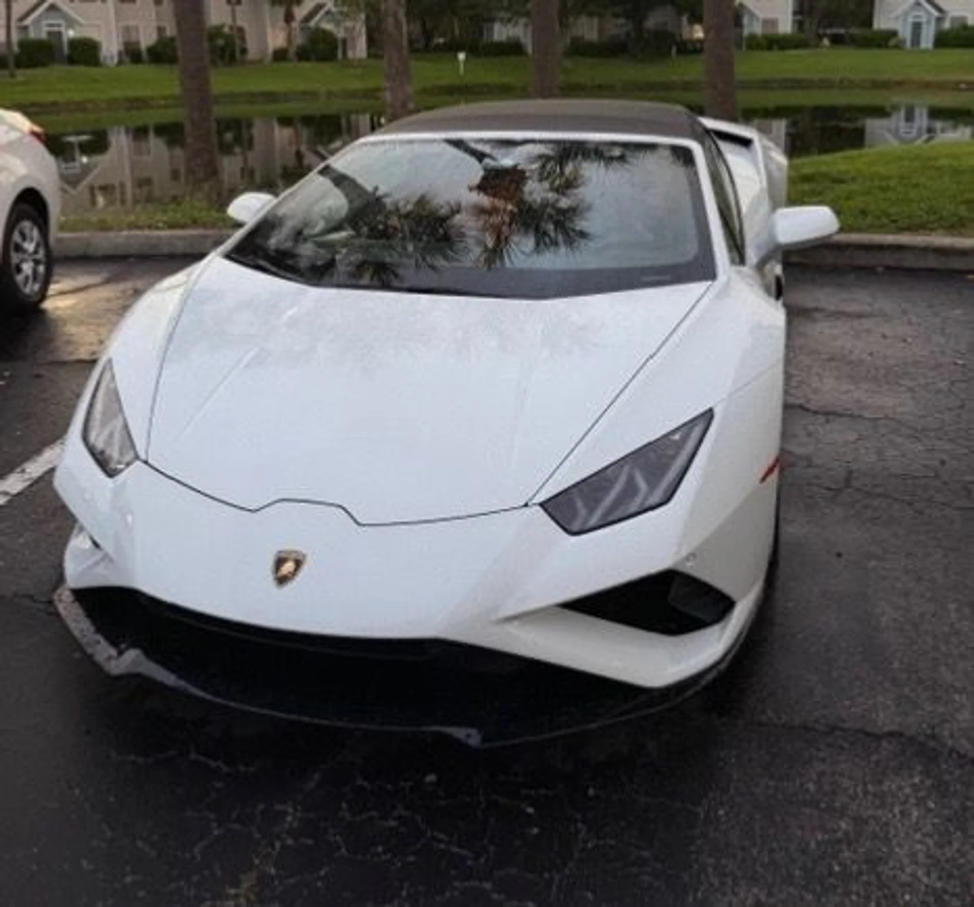 mph010_1316699376_Used_2022_Lamborghini_Huracan_EVO_Spyder_1762276824_bffc18fac4